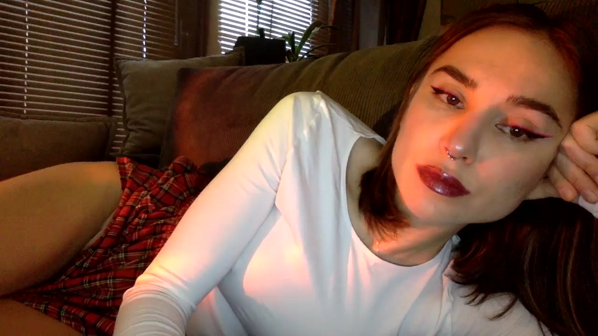 Gallery image thumbnail from EgoisticKitty's myfreecams stream on, 12/11/2023, 10:23 image 17 of 20