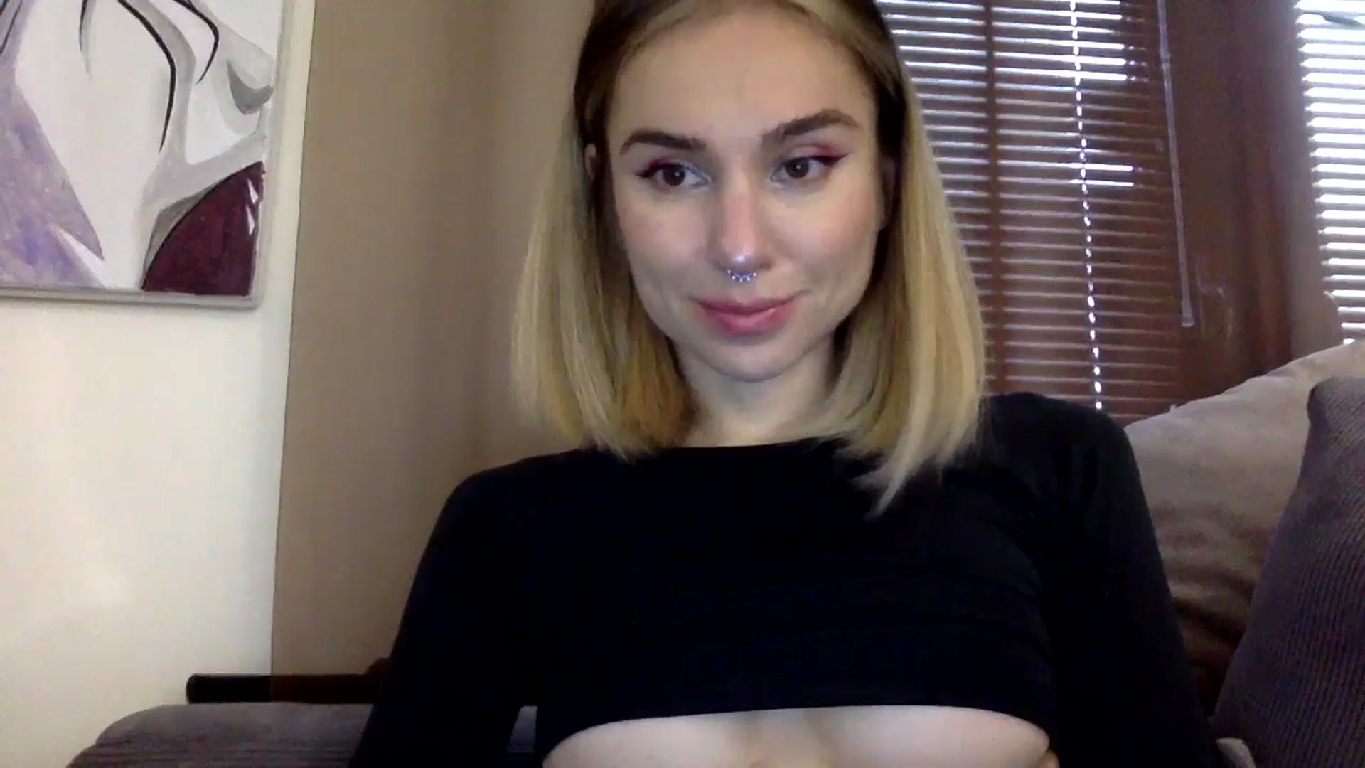 Gallery image thumbnail from EgoisticKitty's myfreecams stream on, 12/13/2023, 10:25 image 7 of 20