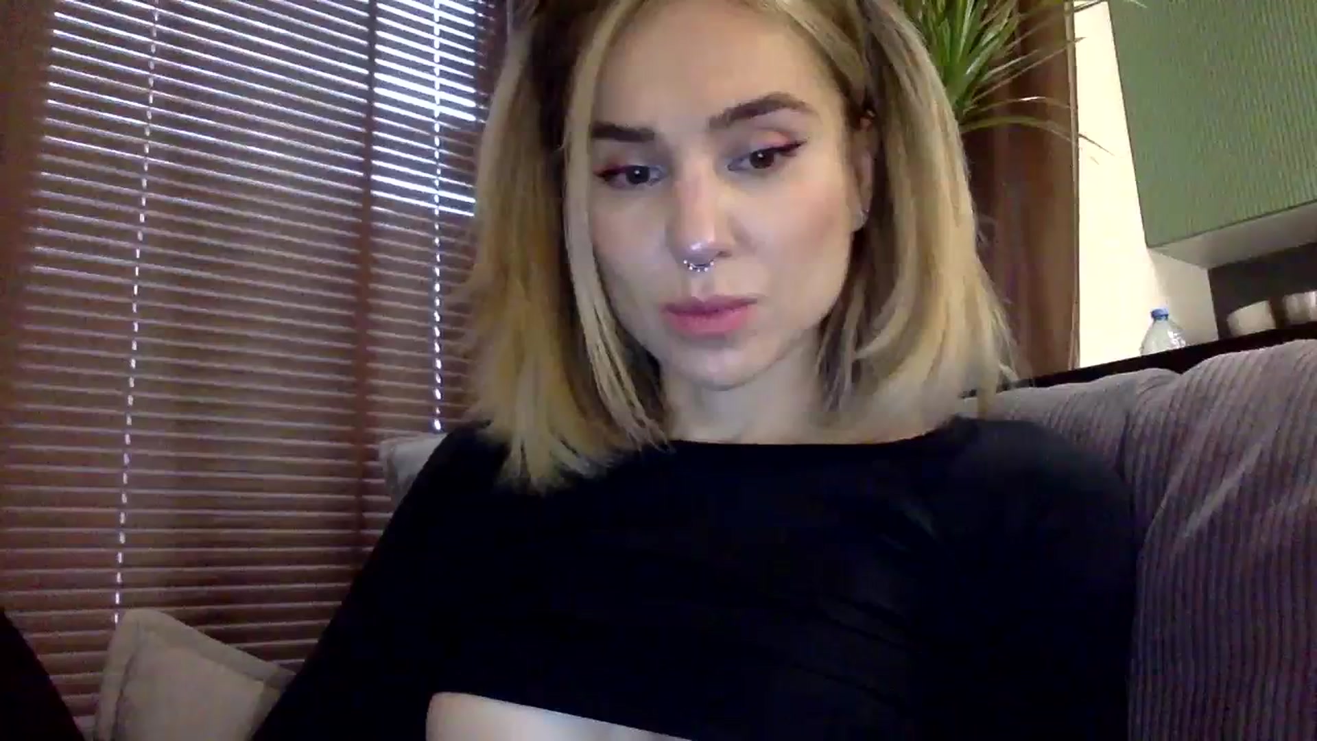 Gallery image thumbnail from EgoisticKitty's myfreecams stream on, 12/13/2023, 10:25 image 19 of 20