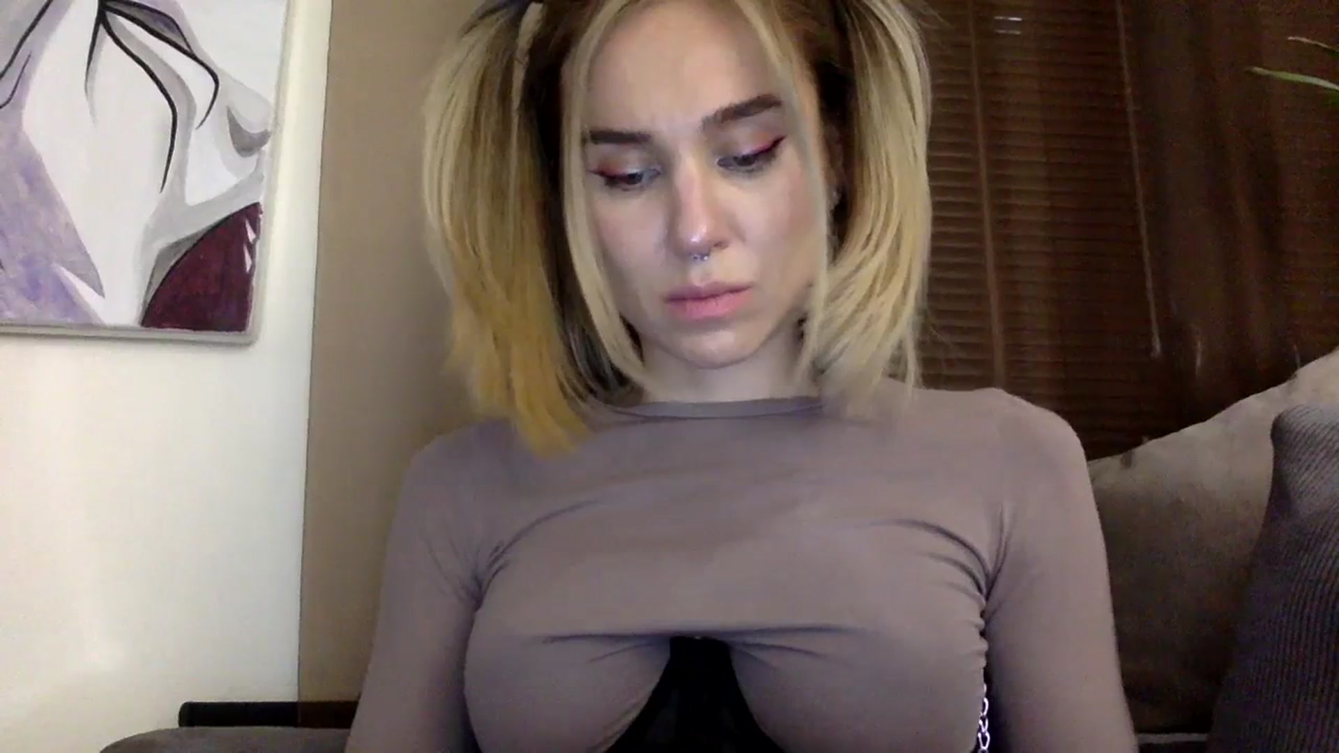 Gallery image thumbnail from EgoisticKitty's myfreecams stream on, 12/13/2023, 14:25 image 7 of 20