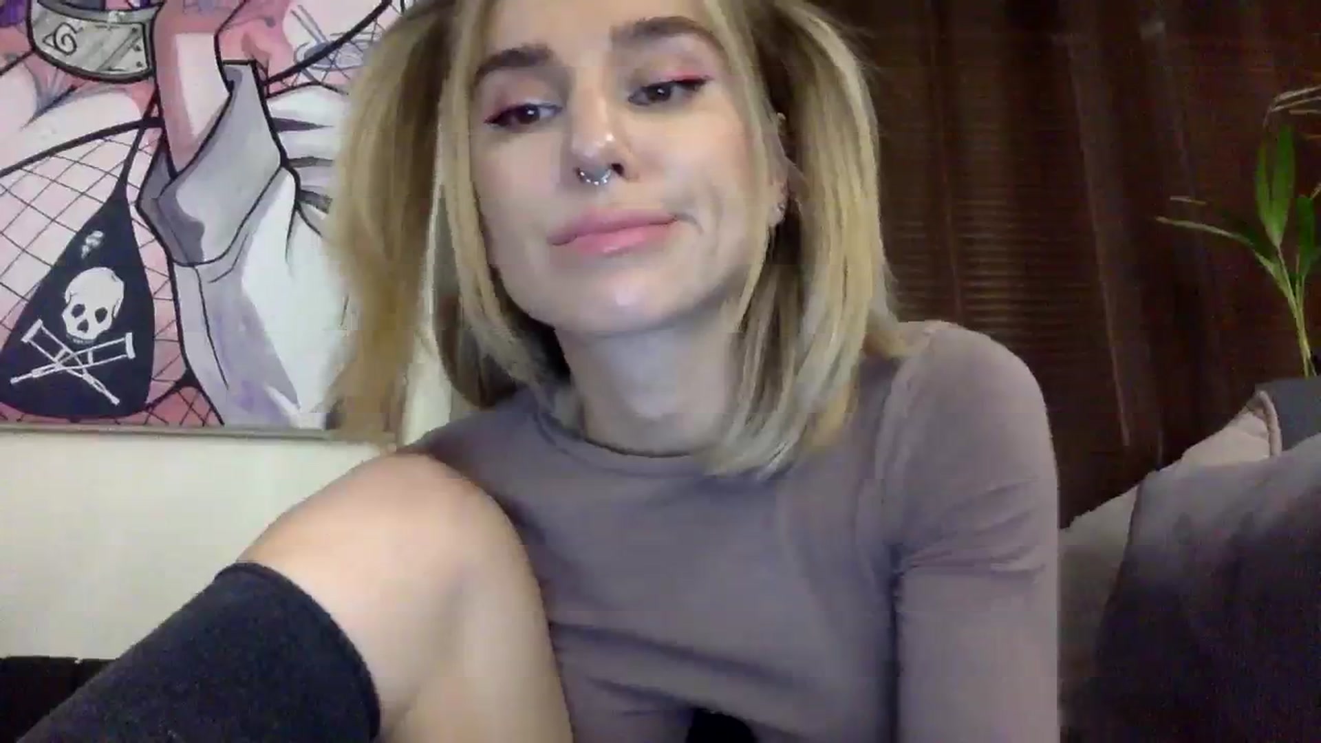 Gallery image thumbnail from EgoisticKitty's myfreecams stream on, 12/13/2023, 14:59 image 6 of 20