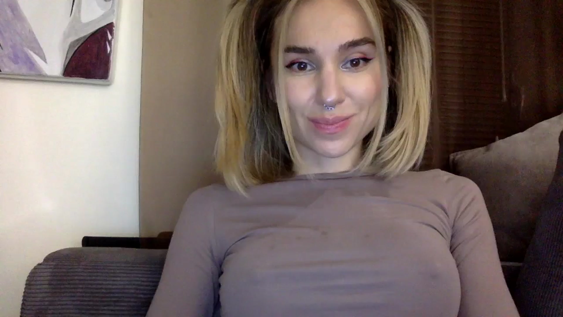 Gallery image thumbnail from EgoisticKitty's myfreecams stream on, 12/13/2023, 14:59 image 16 of 20