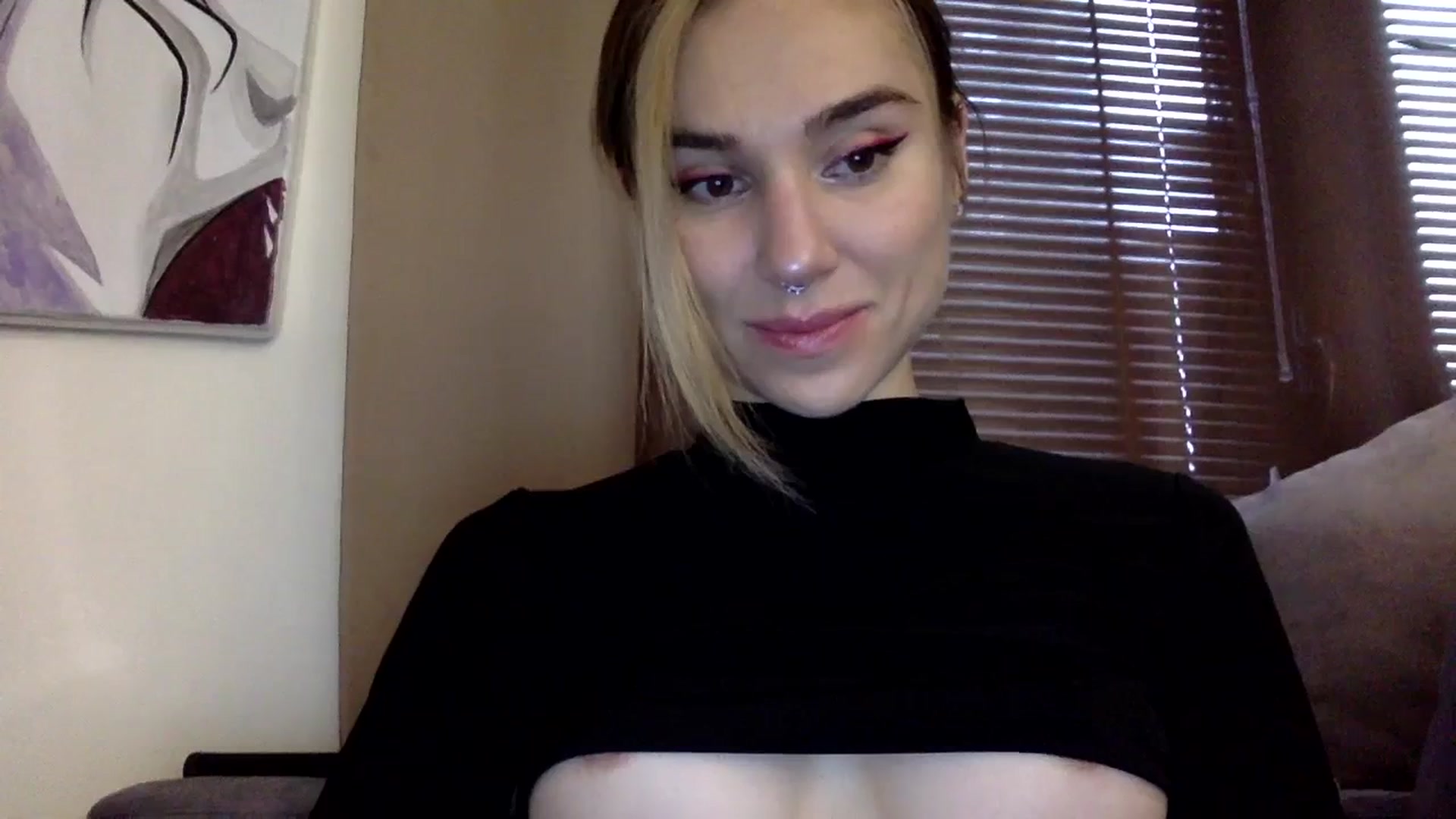 Gallery image thumbnail from EgoisticKitty's myfreecams stream on, 12/14/2023, 08:14 image 3 of 20