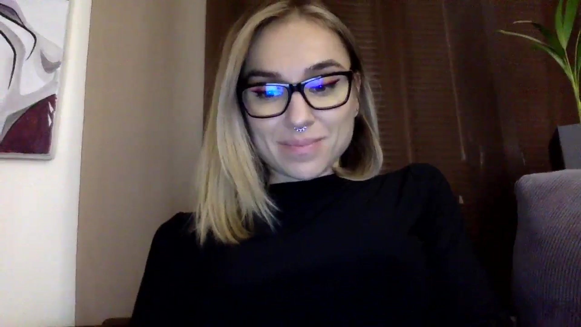 Gallery image thumbnail from EgoisticKitty's myfreecams stream on, 12/14/2023, 18:18 image 18 of 20