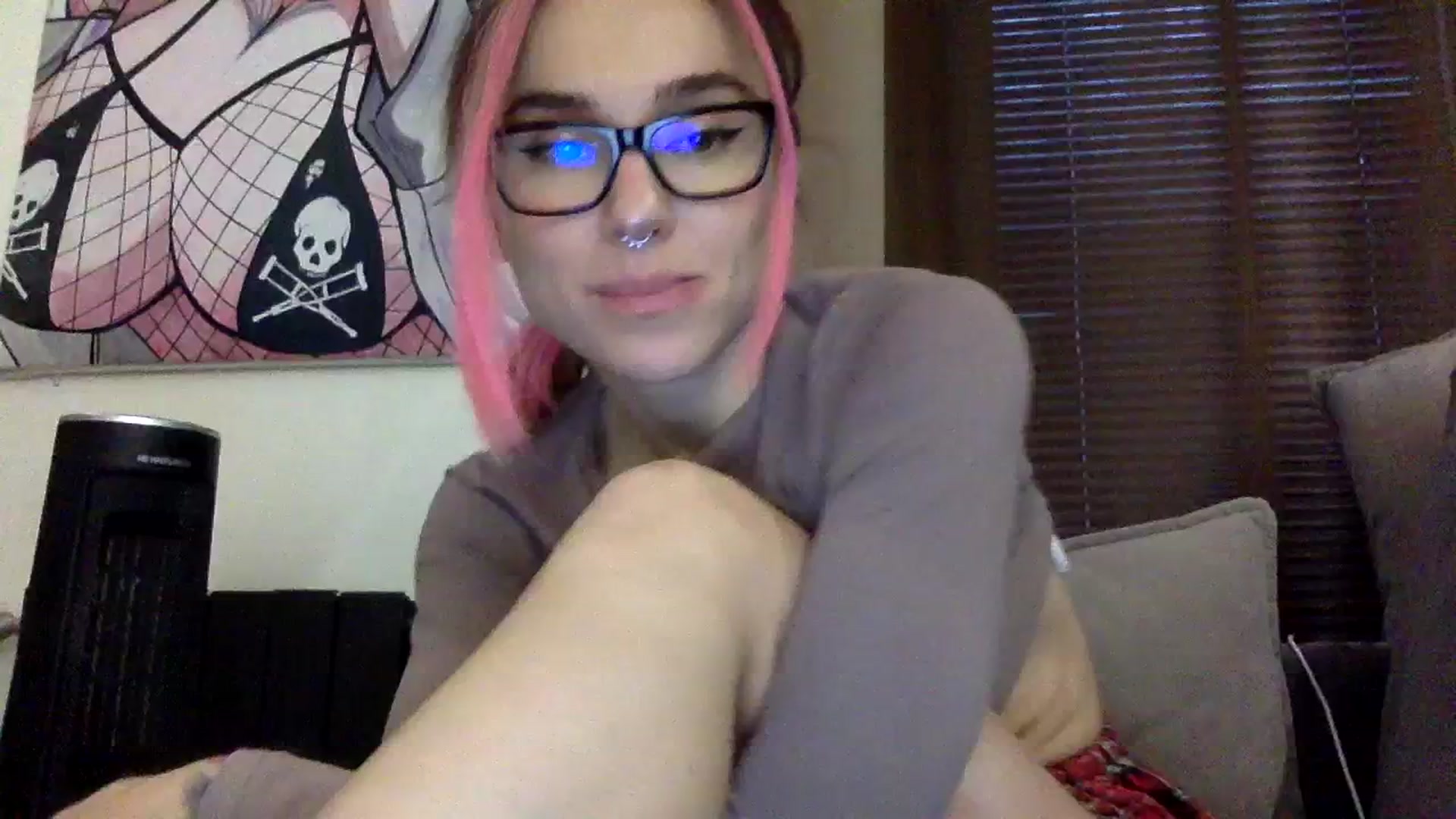 Gallery image thumbnail from EgoisticKitty's myfreecams stream on, 12/16/2023, 13:03 image 7 of 20