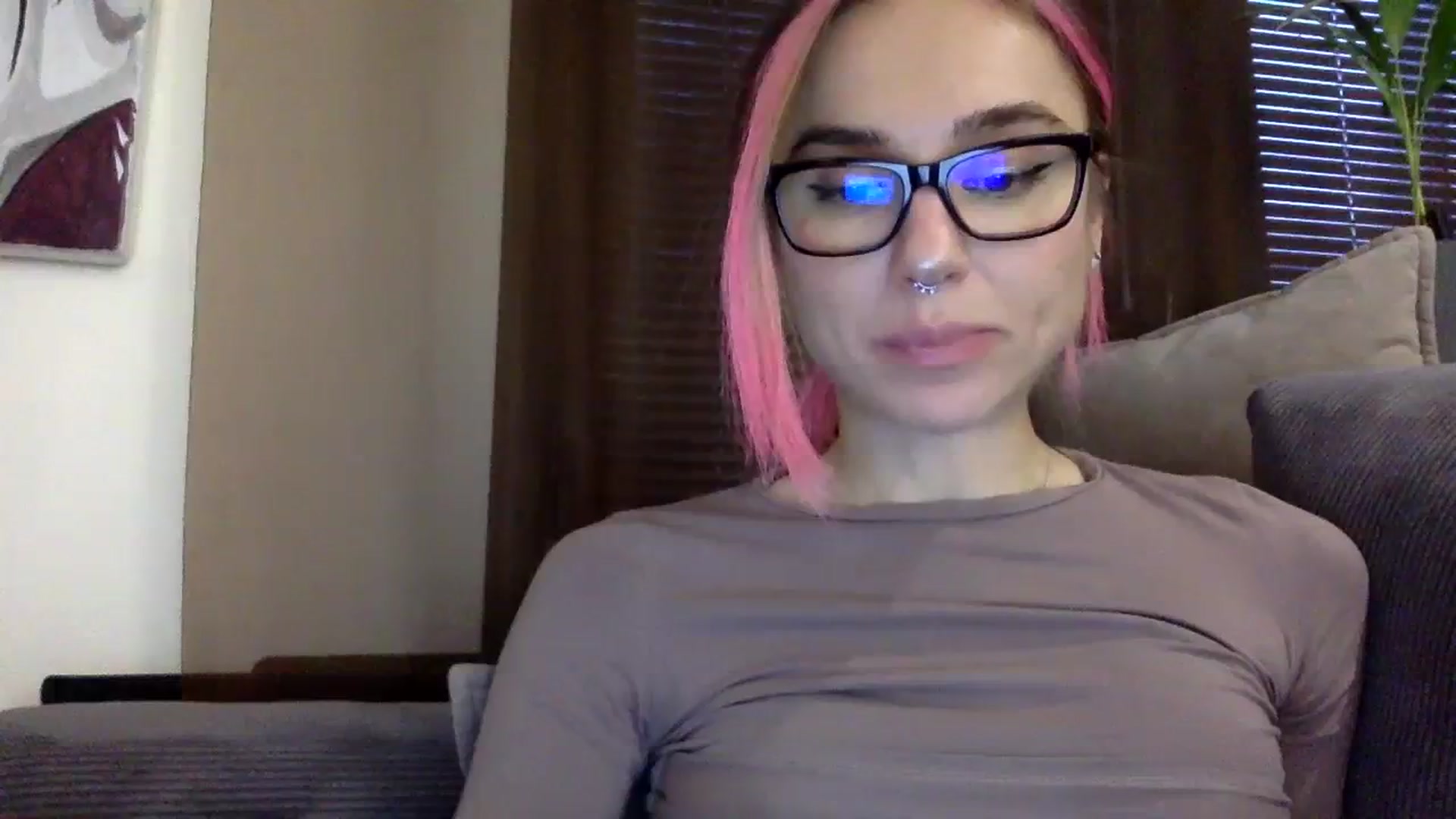 Gallery image thumbnail from EgoisticKitty's myfreecams stream on, 12/16/2023, 13:03 image 19 of 20