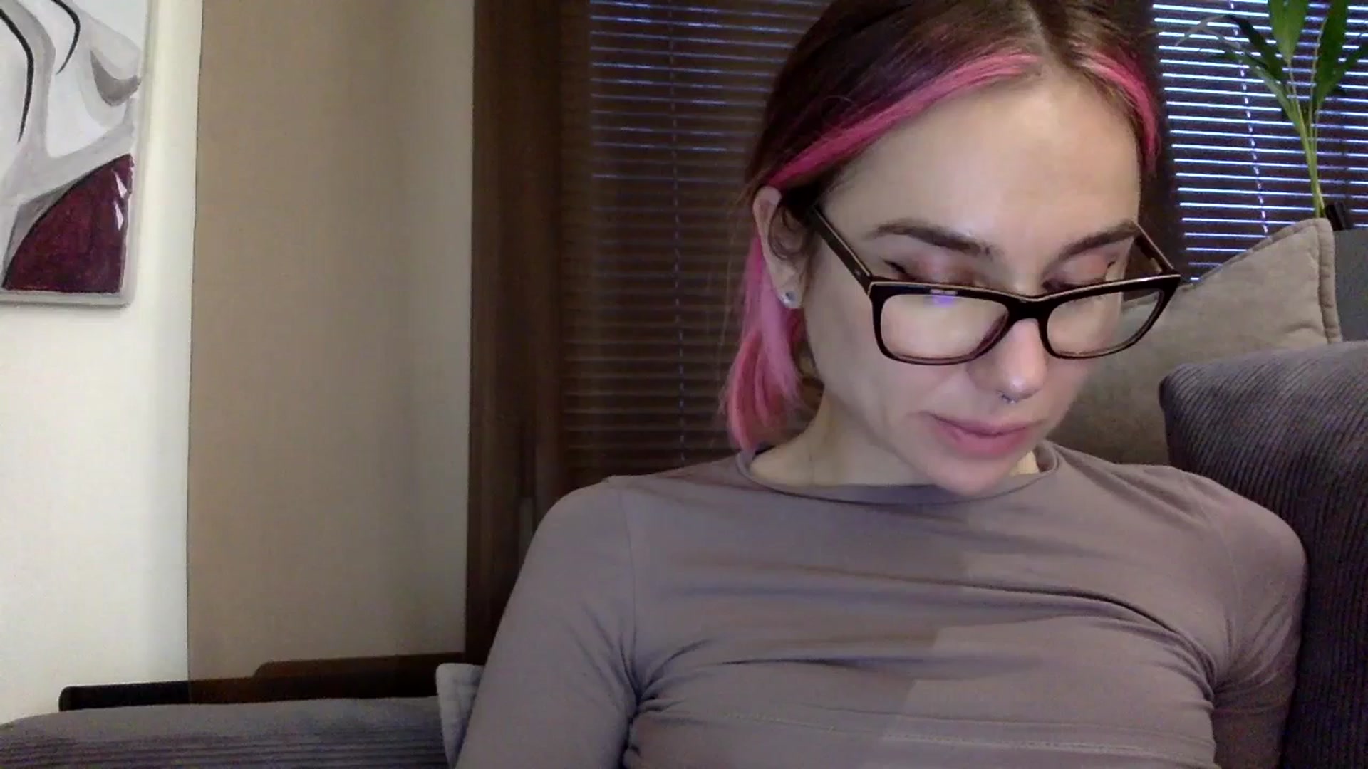 Gallery image thumbnail from EgoisticKitty's myfreecams stream on, 12/16/2023, 13:03 image 17 of 20