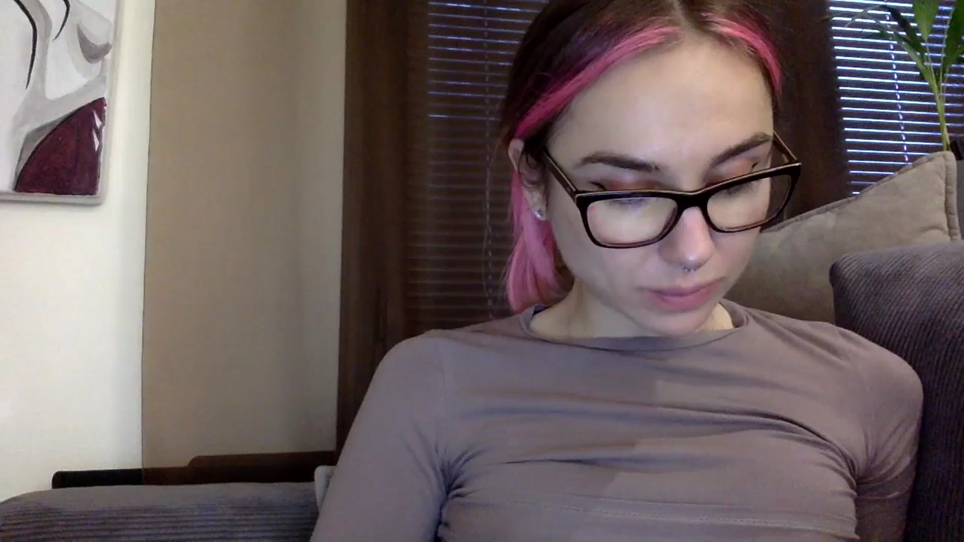 Gallery image thumbnail from EgoisticKitty's myfreecams stream on, 12/16/2023, 13:03 image 15 of 20