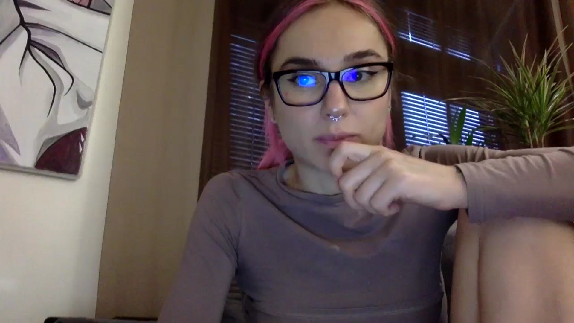 Gallery image thumbnail from EgoisticKitty's myfreecams stream on, 12/16/2023, 13:03 image 13 of 20
