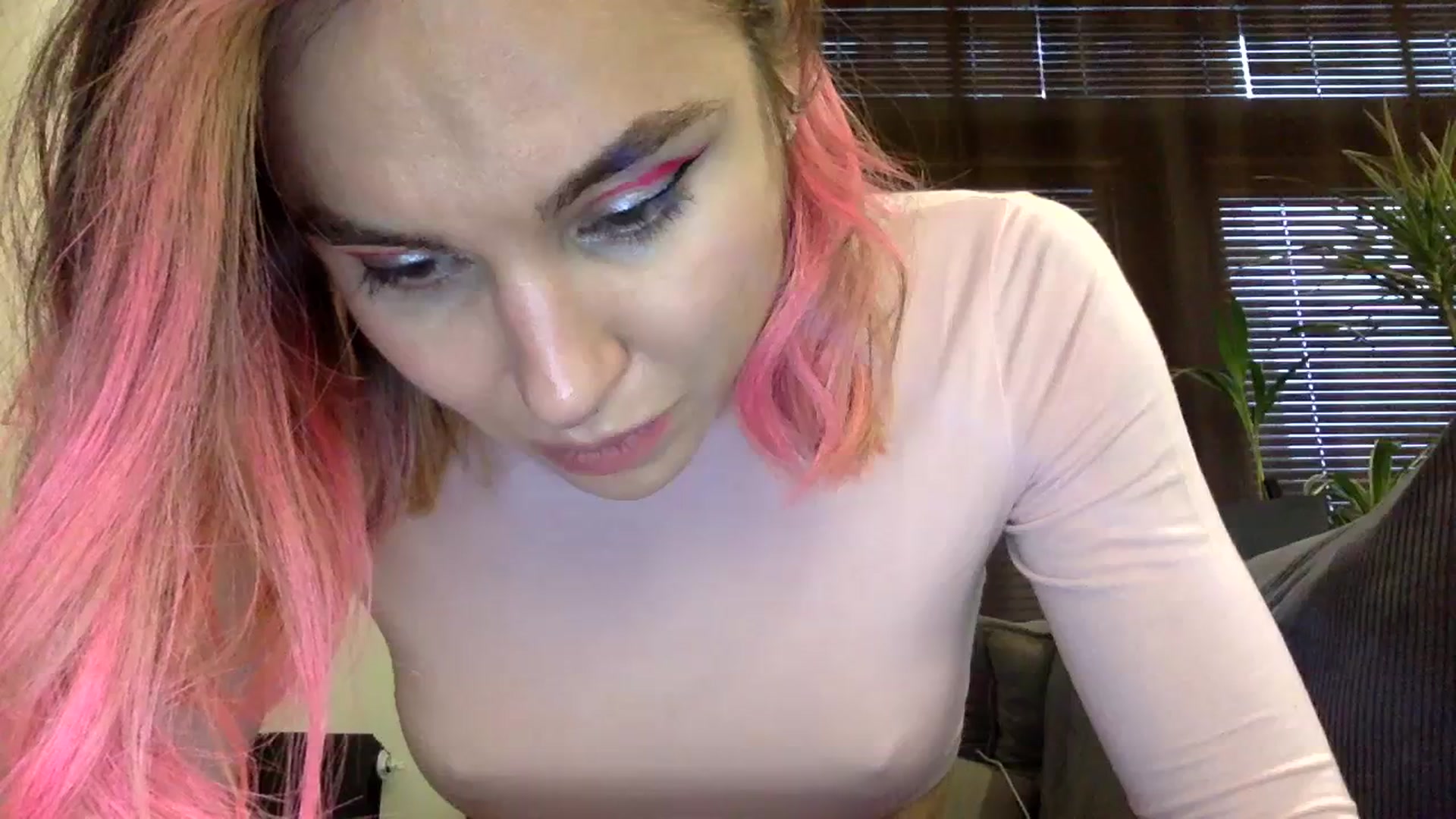 Gallery image thumbnail from EgoisticKitty's myfreecams stream on, 12/17/2023, 12:46 image 10 of 20