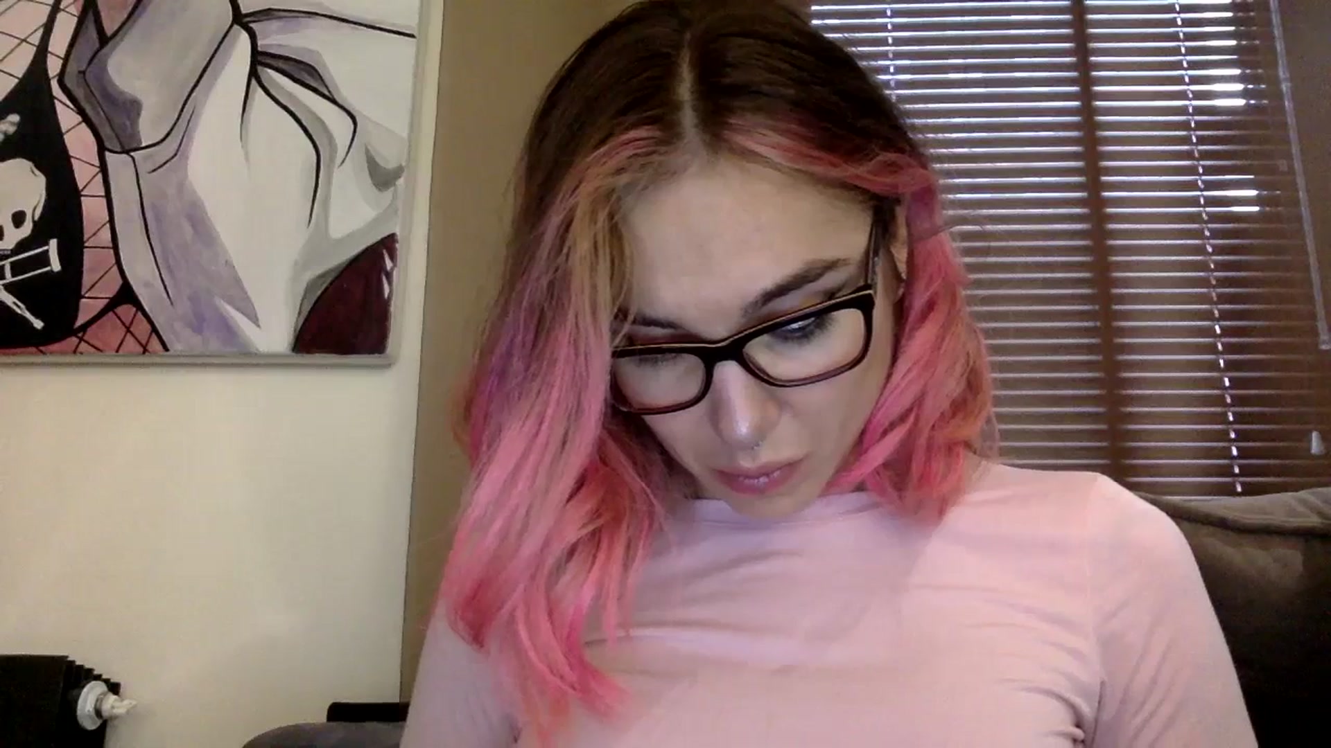 Gallery image thumbnail from EgoisticKitty's myfreecams stream on, 12/18/2023, 08:29 image 2 of 20