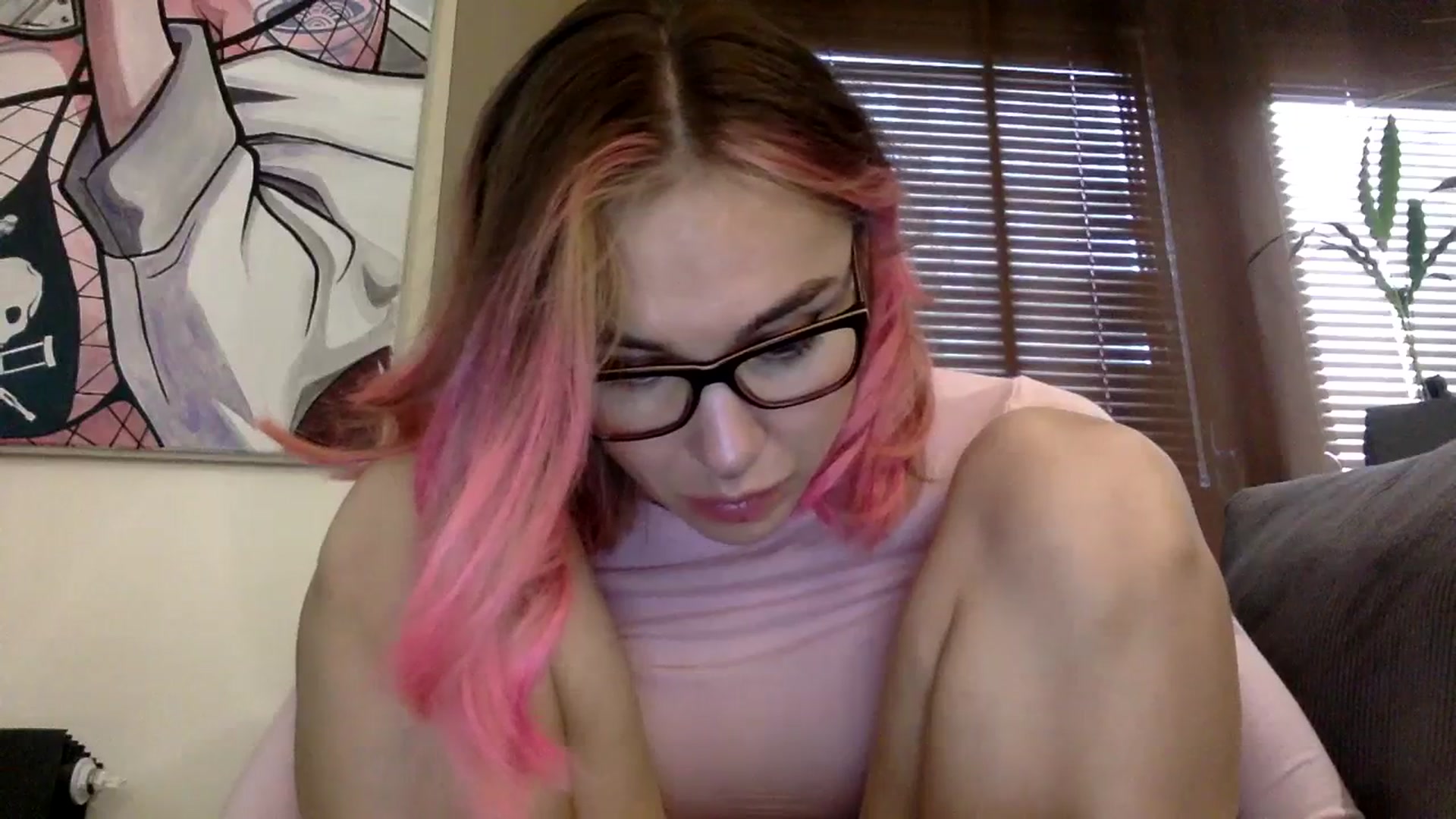 Gallery image thumbnail from EgoisticKitty's myfreecams stream on, 12/18/2023, 08:29 image 3 of 20