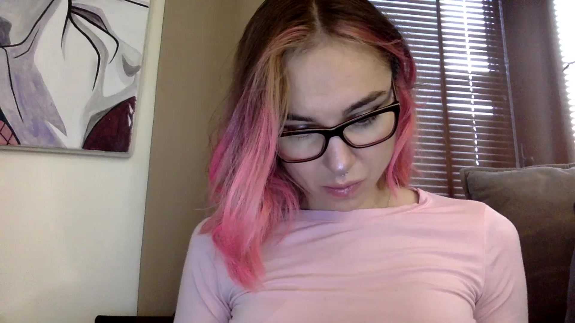 Gallery image thumbnail from EgoisticKitty's myfreecams stream on, 12/18/2023, 08:29 image 14 of 20