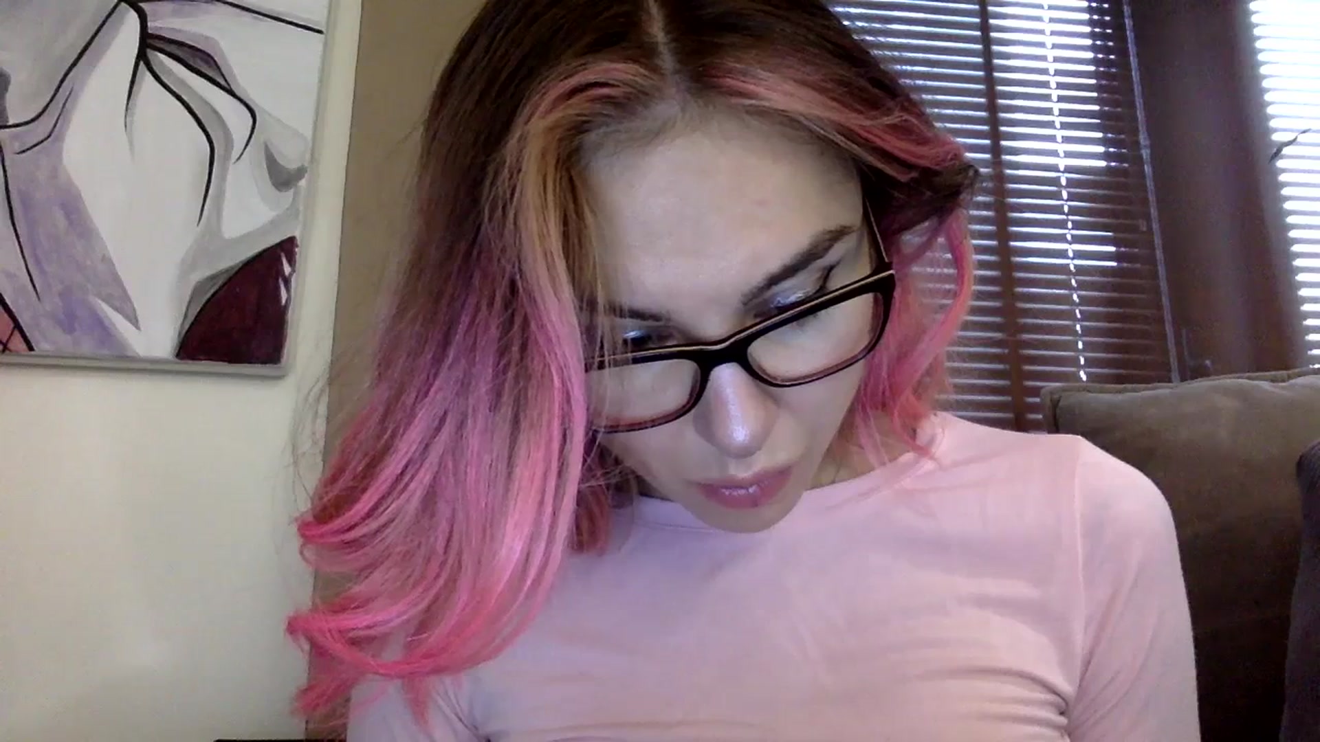 Gallery image thumbnail from EgoisticKitty's myfreecams stream on, 12/18/2023, 08:29 image 17 of 20