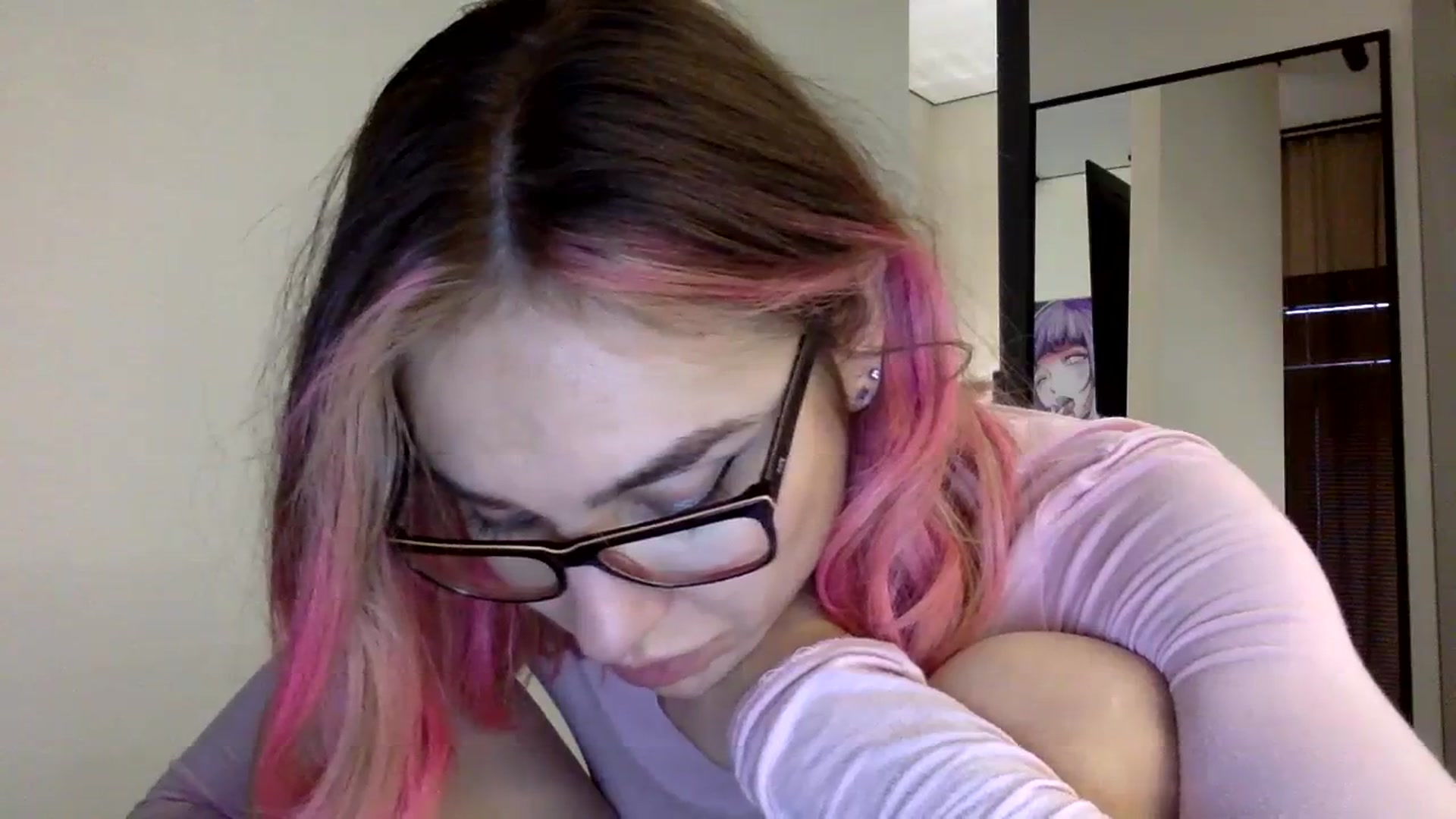 Gallery image thumbnail from EgoisticKitty's myfreecams stream on, 12/18/2023, 10:56 image 5 of 20