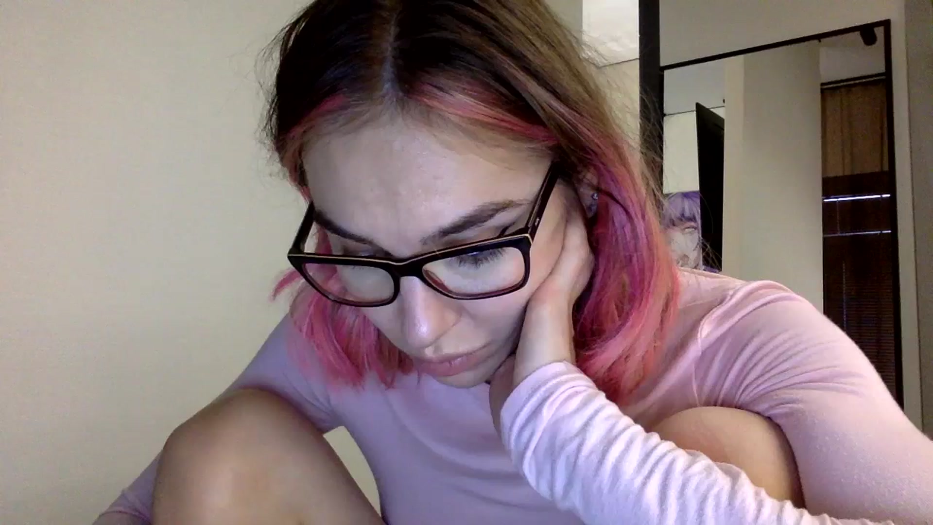 Gallery image thumbnail from EgoisticKitty's myfreecams stream on, 12/18/2023, 10:56 image 17 of 20