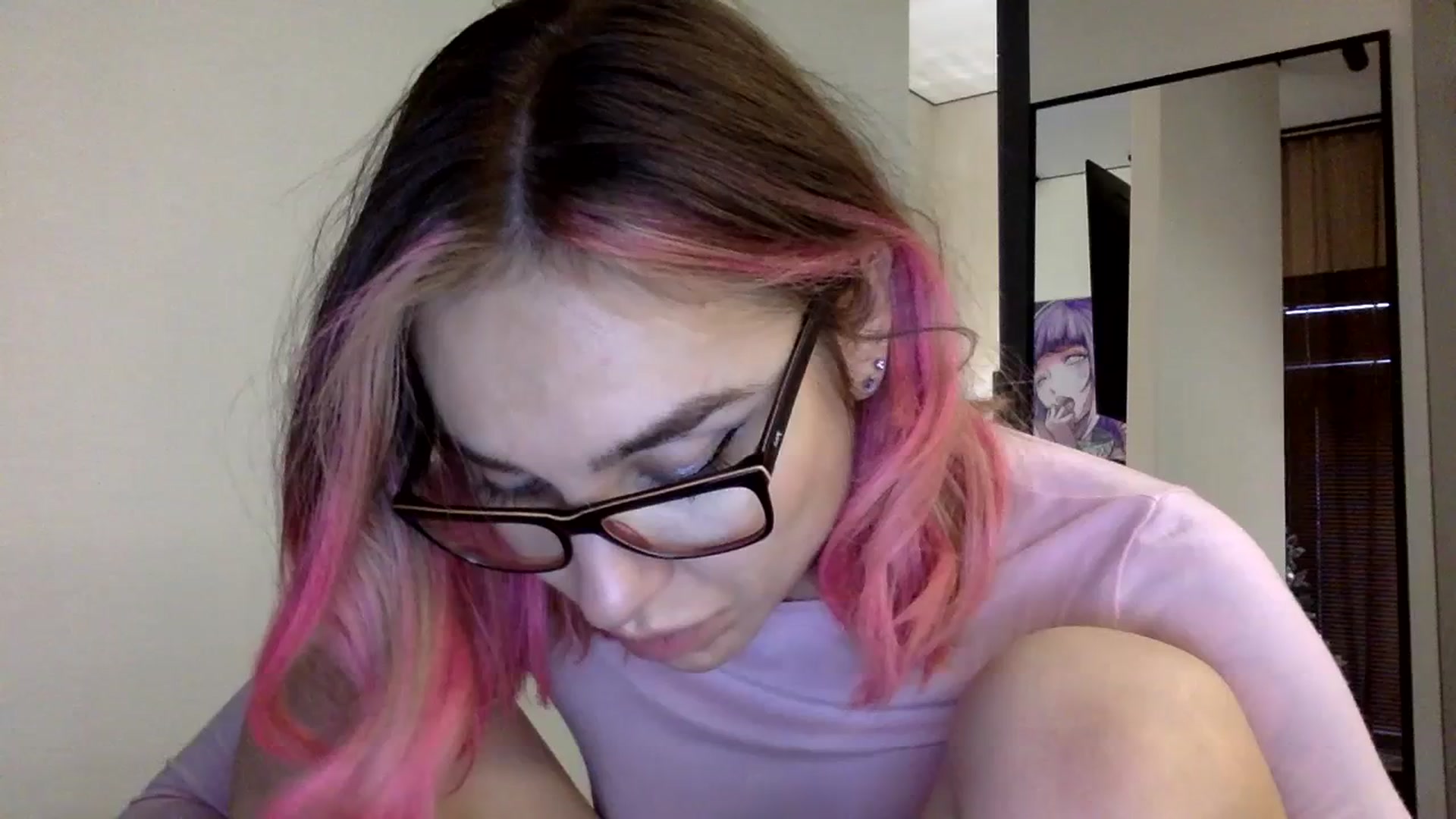 Gallery image thumbnail from EgoisticKitty's myfreecams stream on, 12/18/2023, 10:56 image 8 of 20