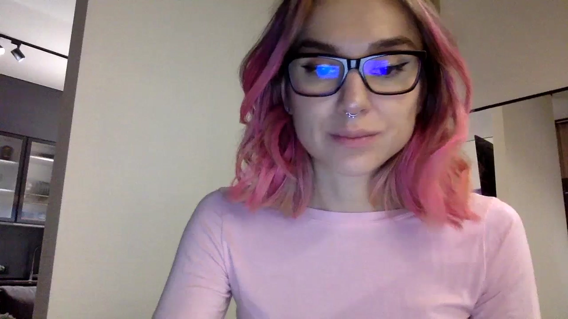 Gallery image thumbnail from EgoisticKitty's myfreecams stream on, 12/18/2023, 12:40 image 19 of 20