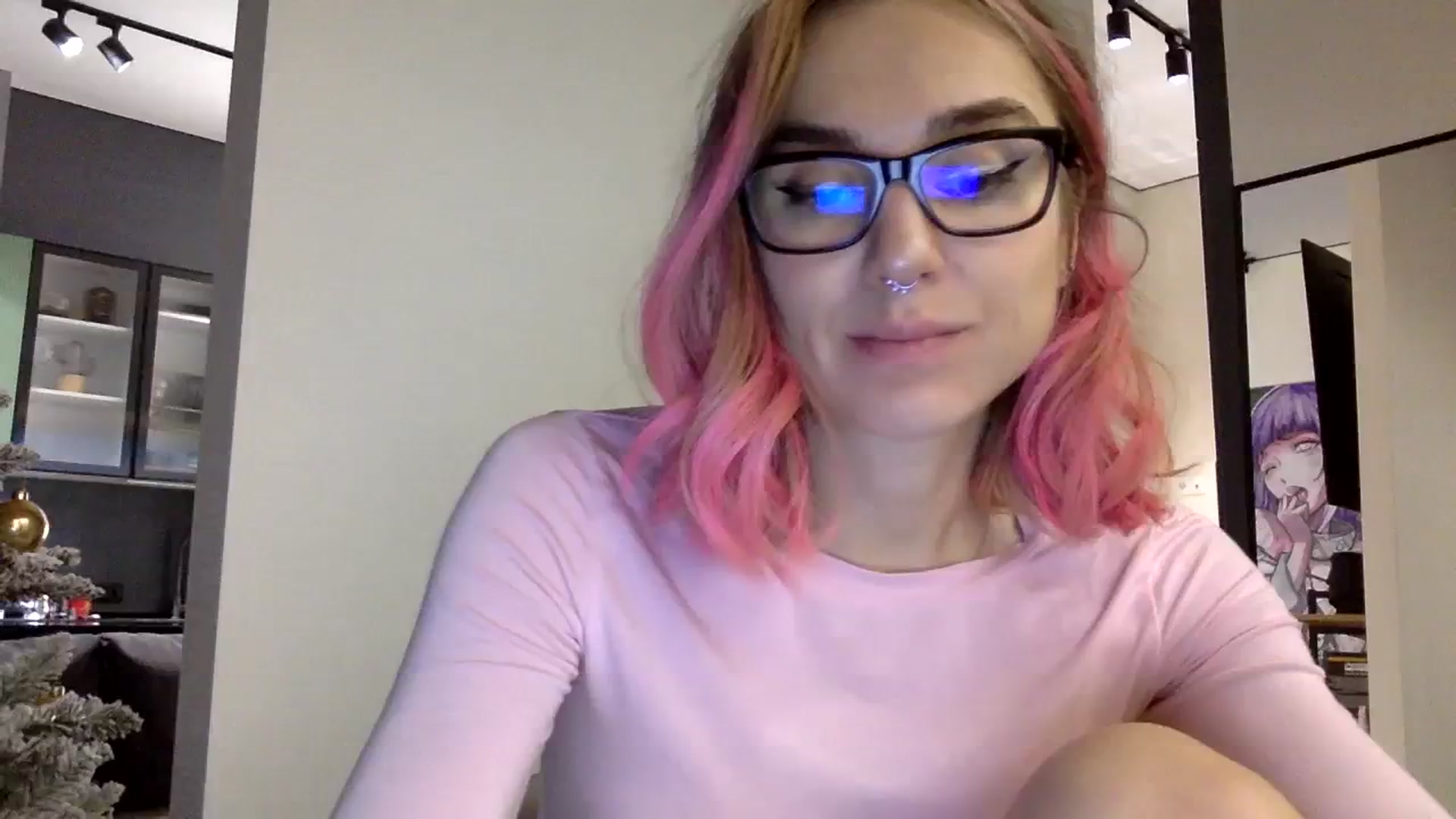 Gallery image thumbnail from EgoisticKitty's myfreecams stream on, 12/18/2023, 12:40 image 1 of 20
