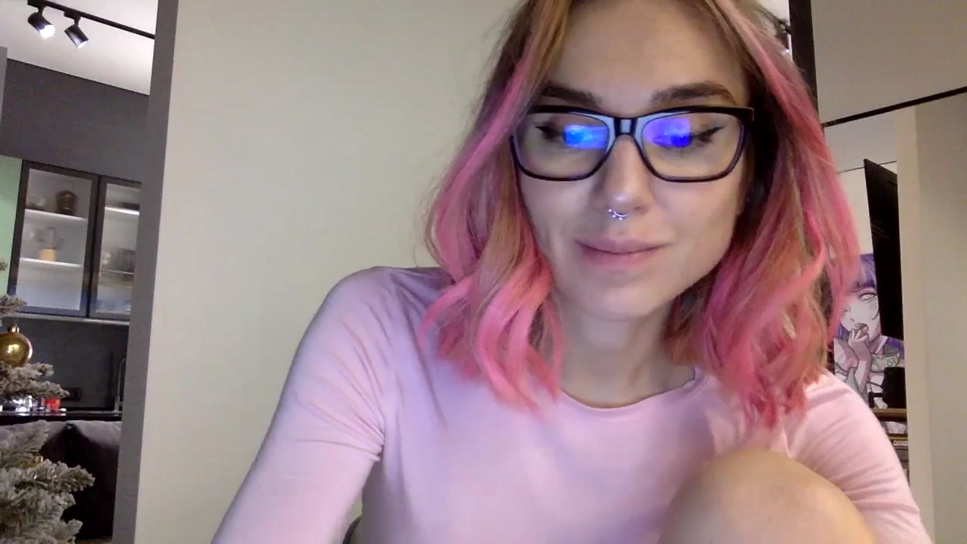 Gallery image thumbnail from EgoisticKitty's myfreecams stream on, 12/18/2023, 12:40 image 2 of 20