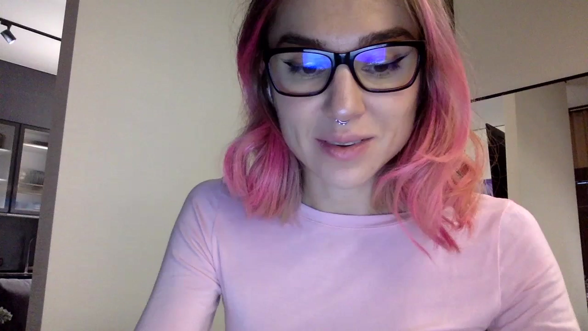 Gallery image thumbnail from EgoisticKitty's myfreecams stream on, 12/18/2023, 12:40 image 6 of 20