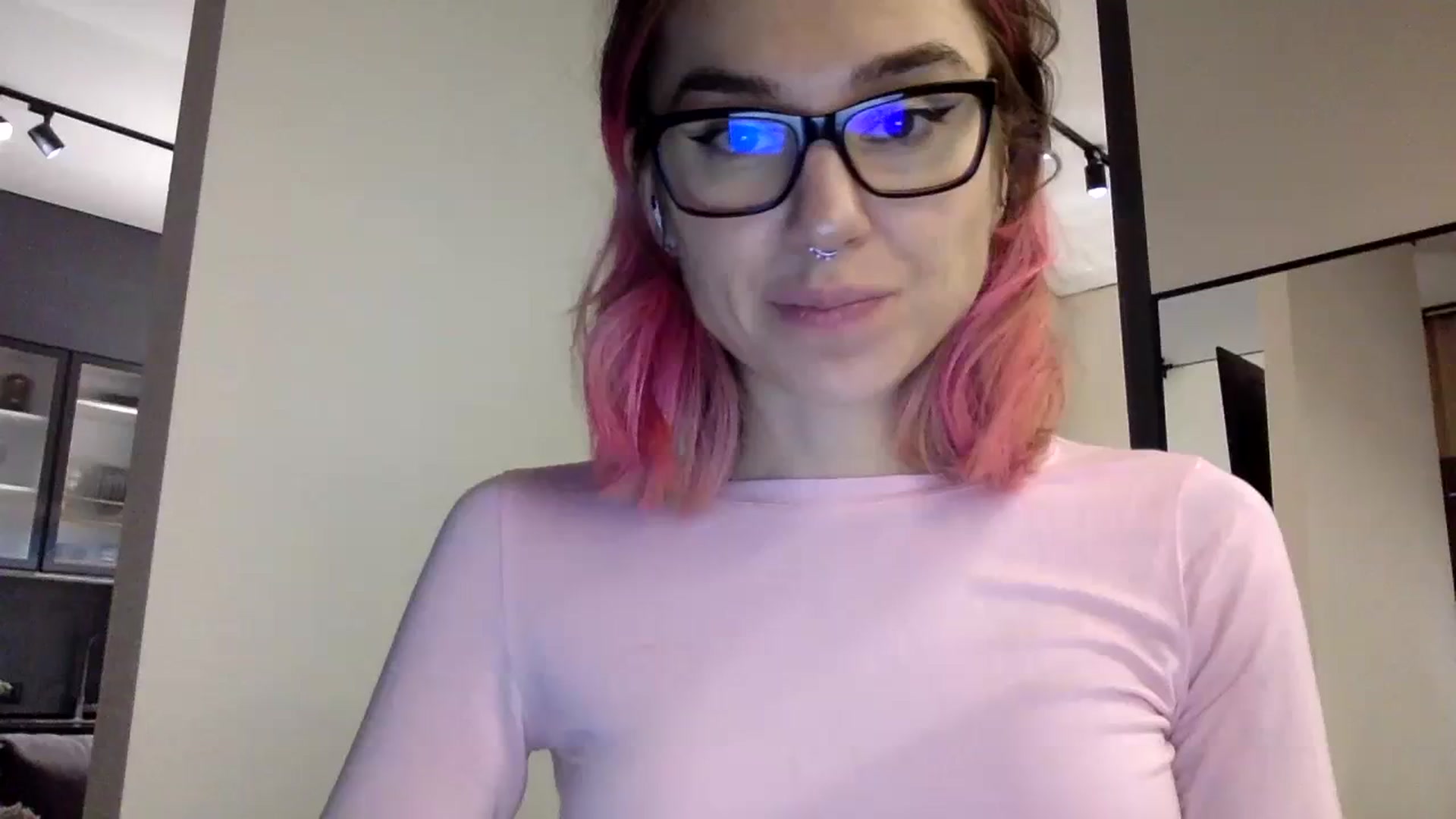 Gallery image thumbnail from EgoisticKitty's myfreecams stream on, 12/18/2023, 12:40 image 18 of 20