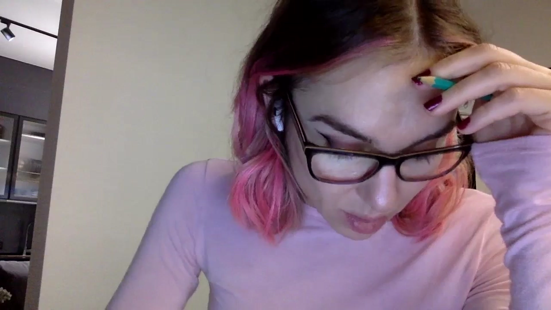 Gallery image thumbnail from EgoisticKitty's myfreecams stream on, 12/18/2023, 12:40 image 10 of 20