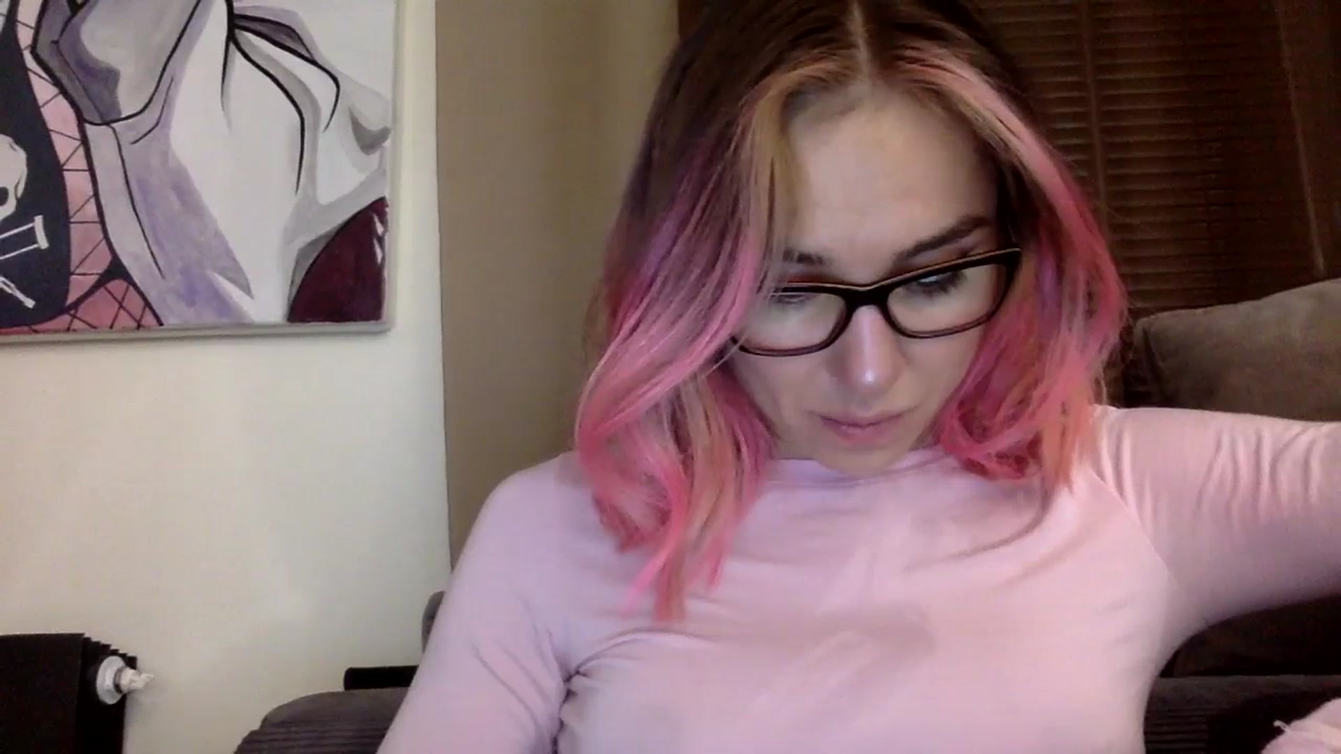 Gallery image thumbnail from EgoisticKitty's myfreecams stream on, 12/18/2023, 15:27 image 3 of 20