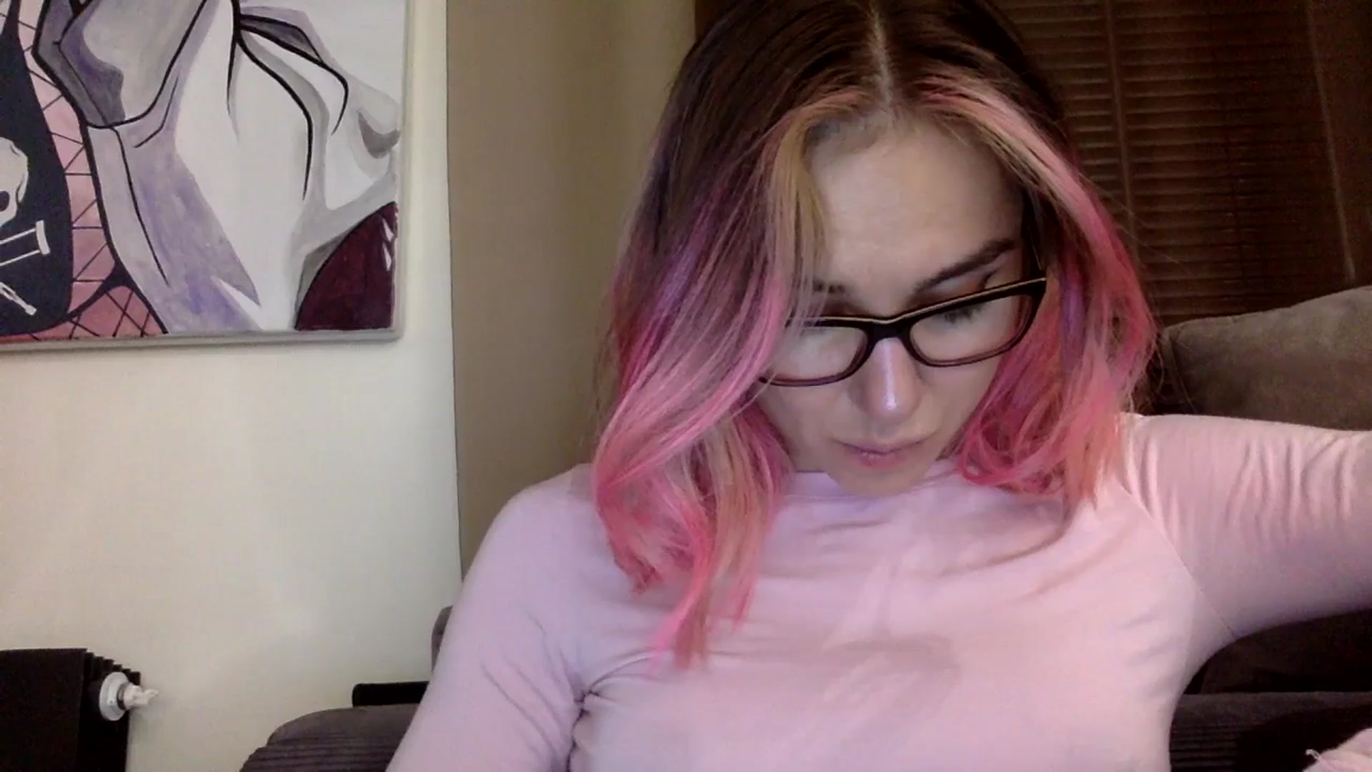 Gallery image thumbnail from EgoisticKitty's myfreecams stream on, 12/18/2023, 15:27 image 4 of 20