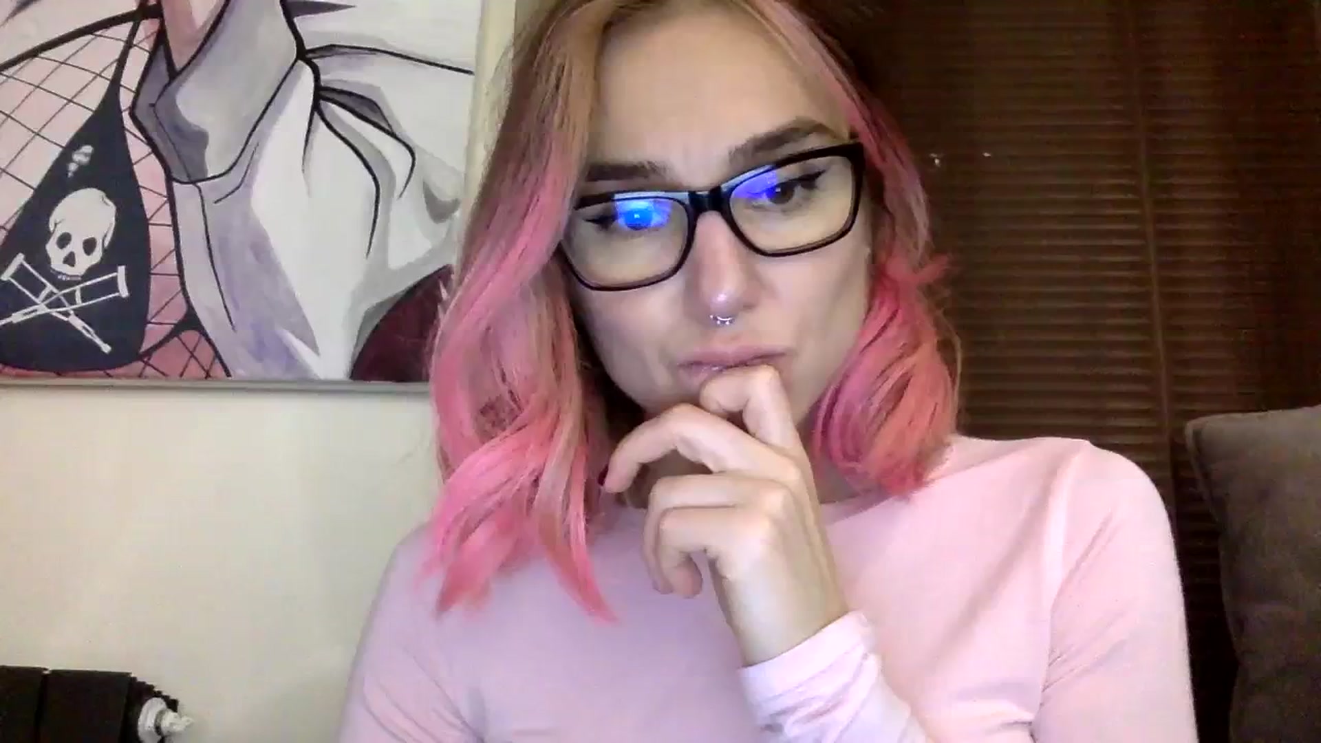 Gallery image thumbnail from EgoisticKitty's myfreecams stream on, 12/18/2023, 15:27 image 1 of 20