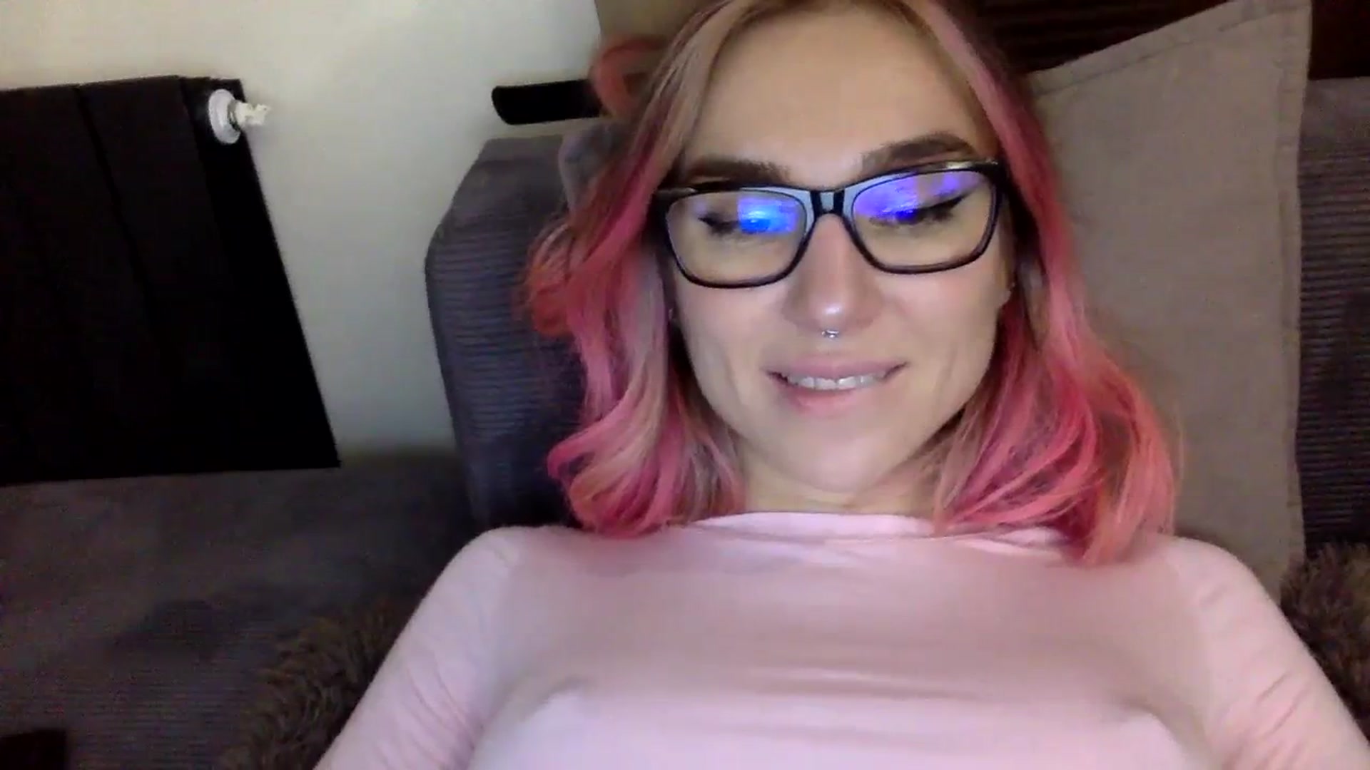 Gallery image thumbnail from EgoisticKitty's myfreecams stream on, 12/18/2023, 15:27 image 11 of 20