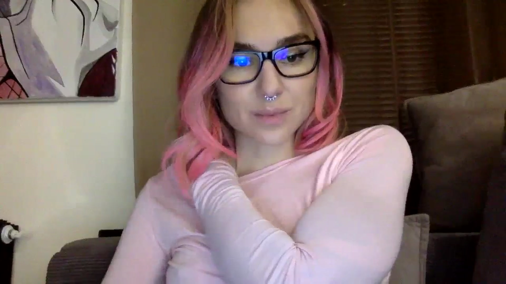 Gallery image thumbnail from EgoisticKitty's myfreecams stream on, 12/18/2023, 18:02 image 19 of 20