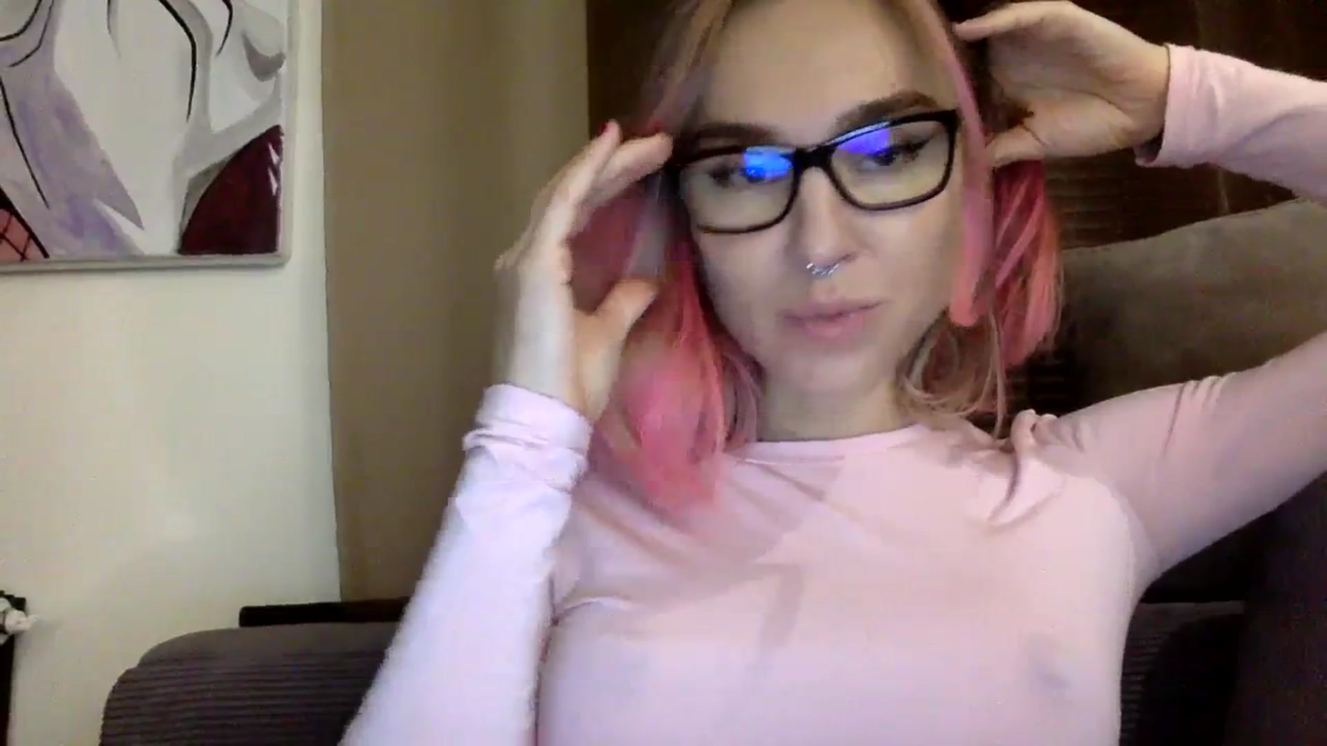 Gallery image thumbnail from EgoisticKitty's myfreecams stream on, 12/18/2023, 18:02 image 17 of 20
