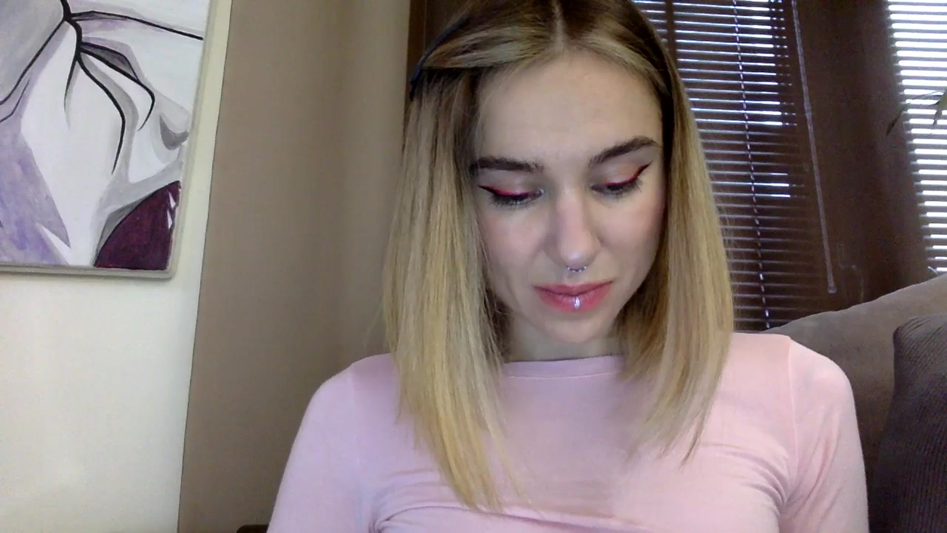 Gallery image thumbnail from EgoisticKitty's myfreecams stream on, 12/19/2023, 10:15 image 5 of 20