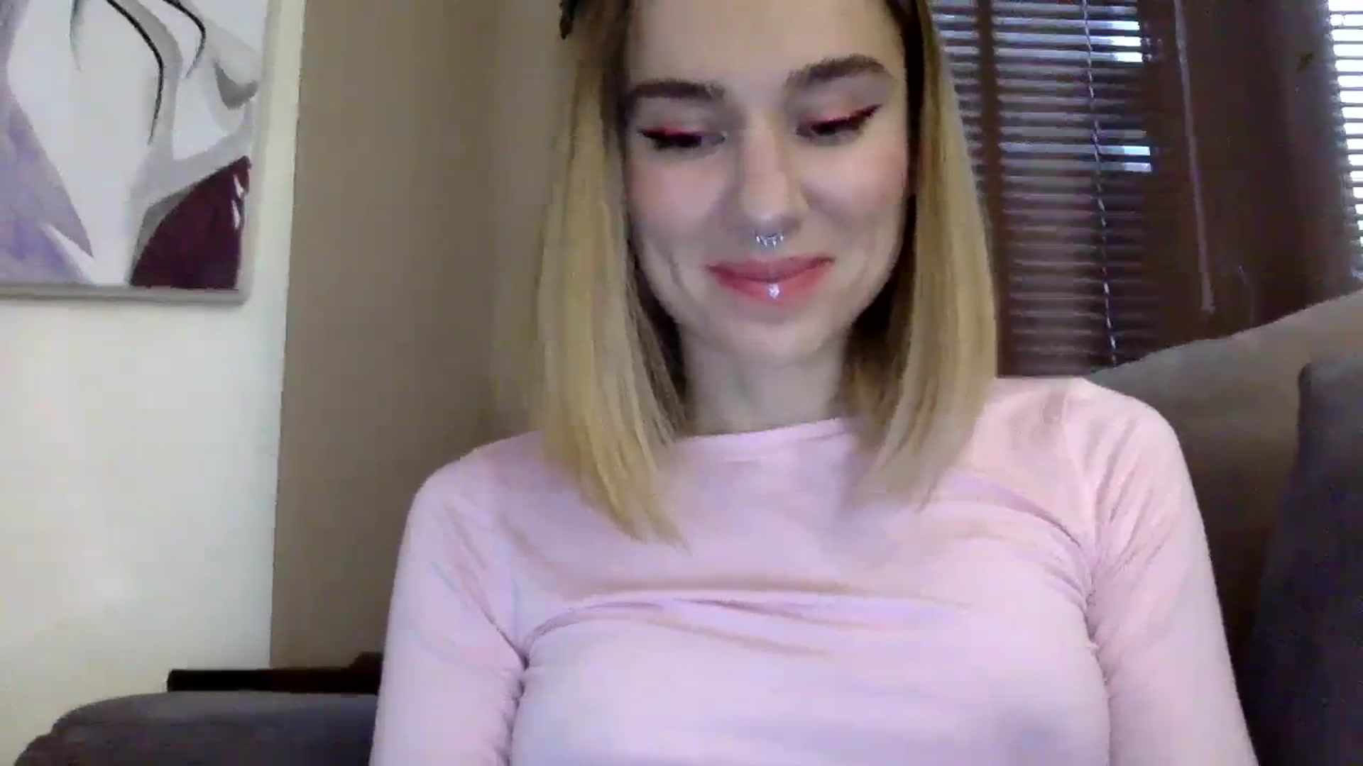 Gallery image thumbnail from EgoisticKitty's myfreecams stream on, 12/19/2023, 10:15 image 7 of 20