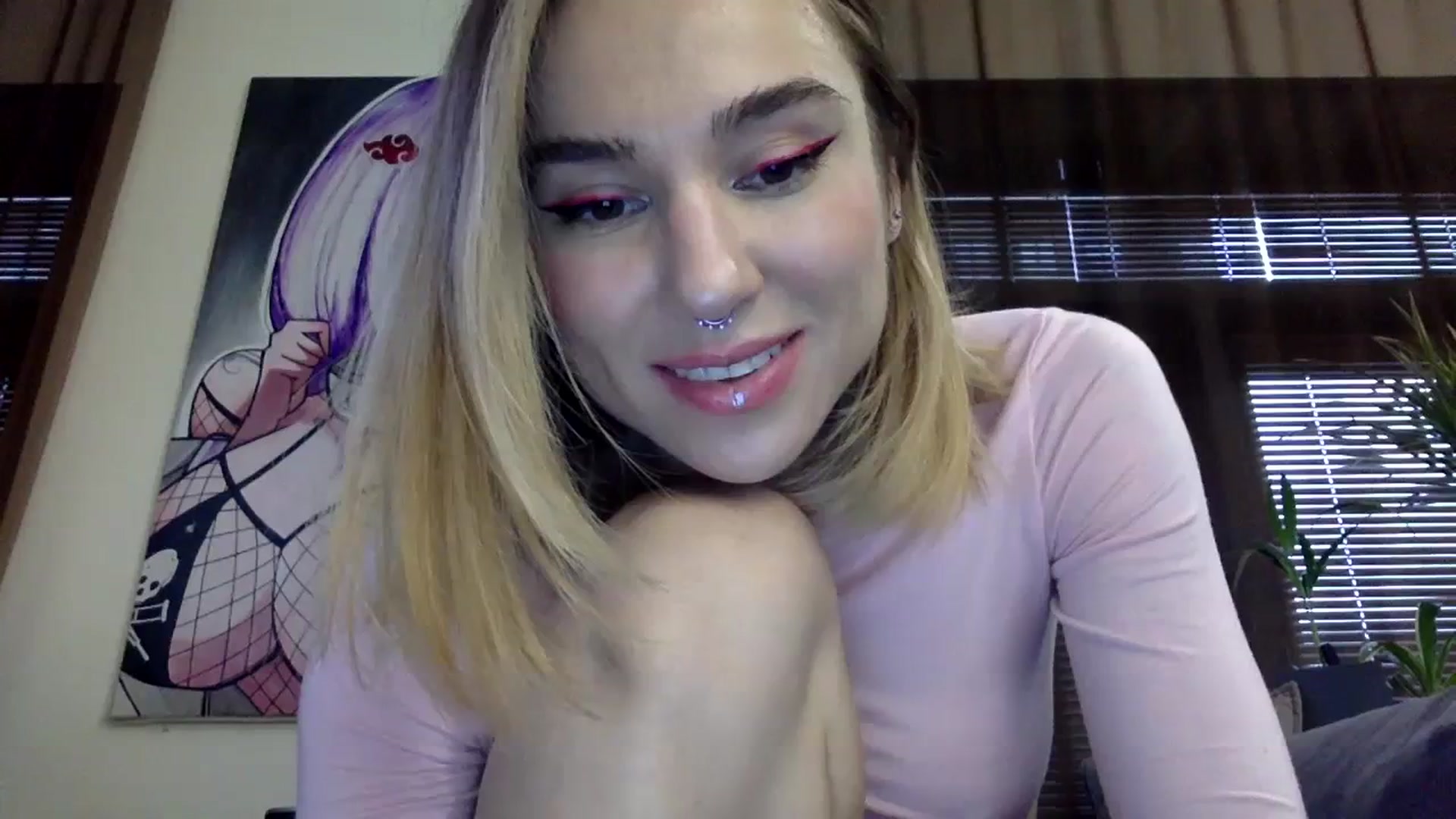 Gallery image thumbnail from EgoisticKitty's myfreecams stream on, 12/19/2023, 10:15 image 20 of 20