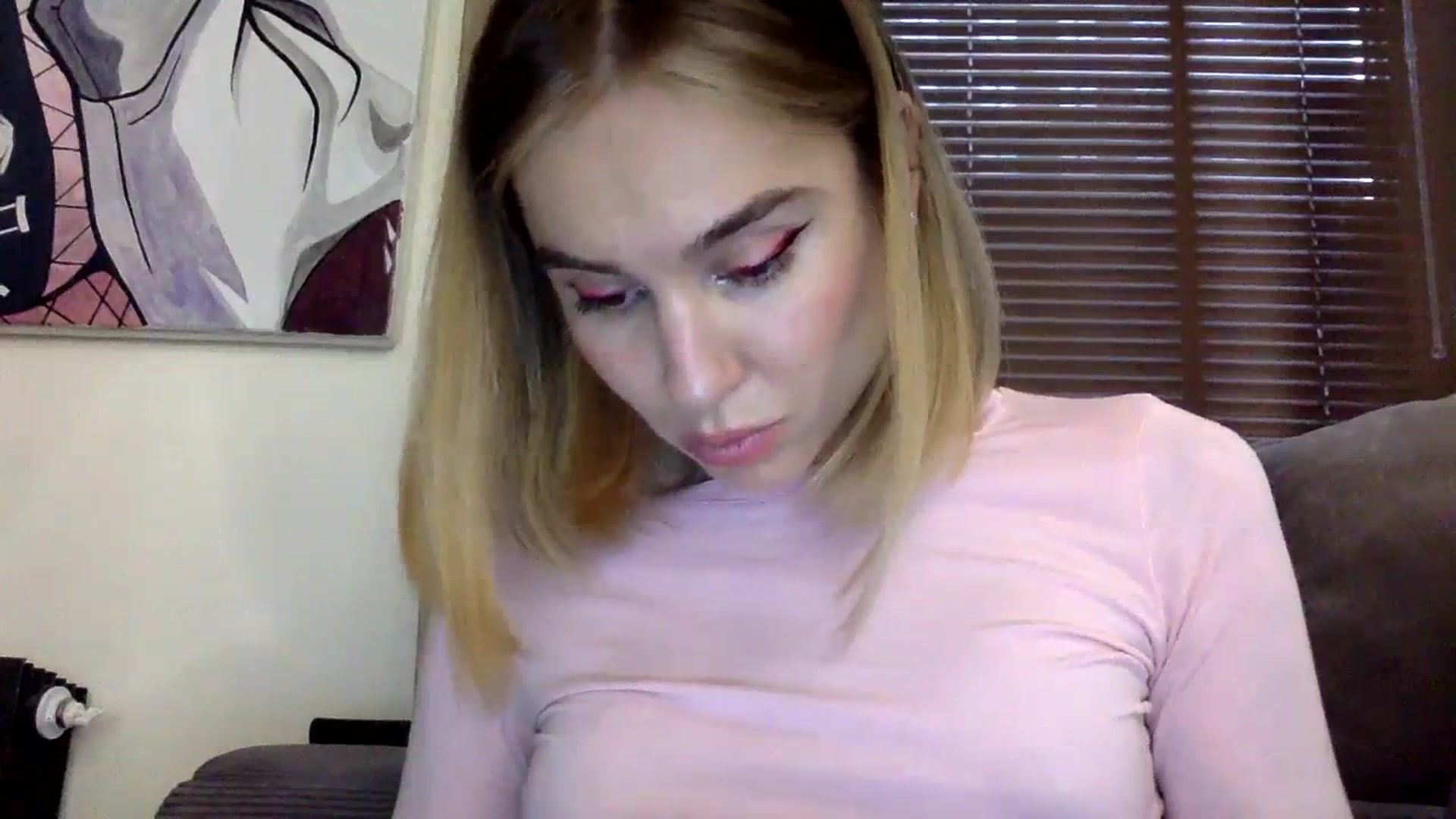 Gallery image thumbnail from EgoisticKitty's myfreecams stream on, 12/19/2023, 11:36 image 4 of 20