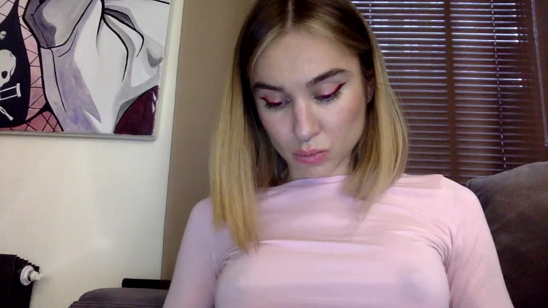 Gallery image thumbnail from EgoisticKitty's myfreecams stream on, 12/19/2023, 11:36 image 2 of 20