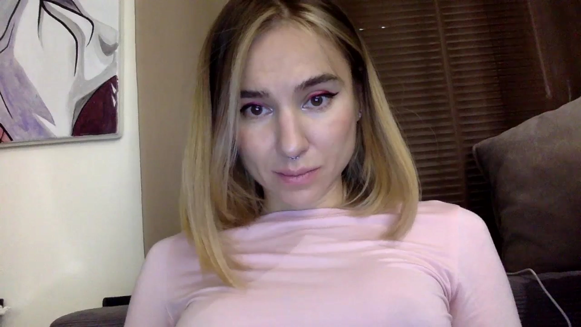 Gallery image thumbnail from EgoisticKitty's myfreecams stream on, 12/19/2023, 15:38 image 3 of 20