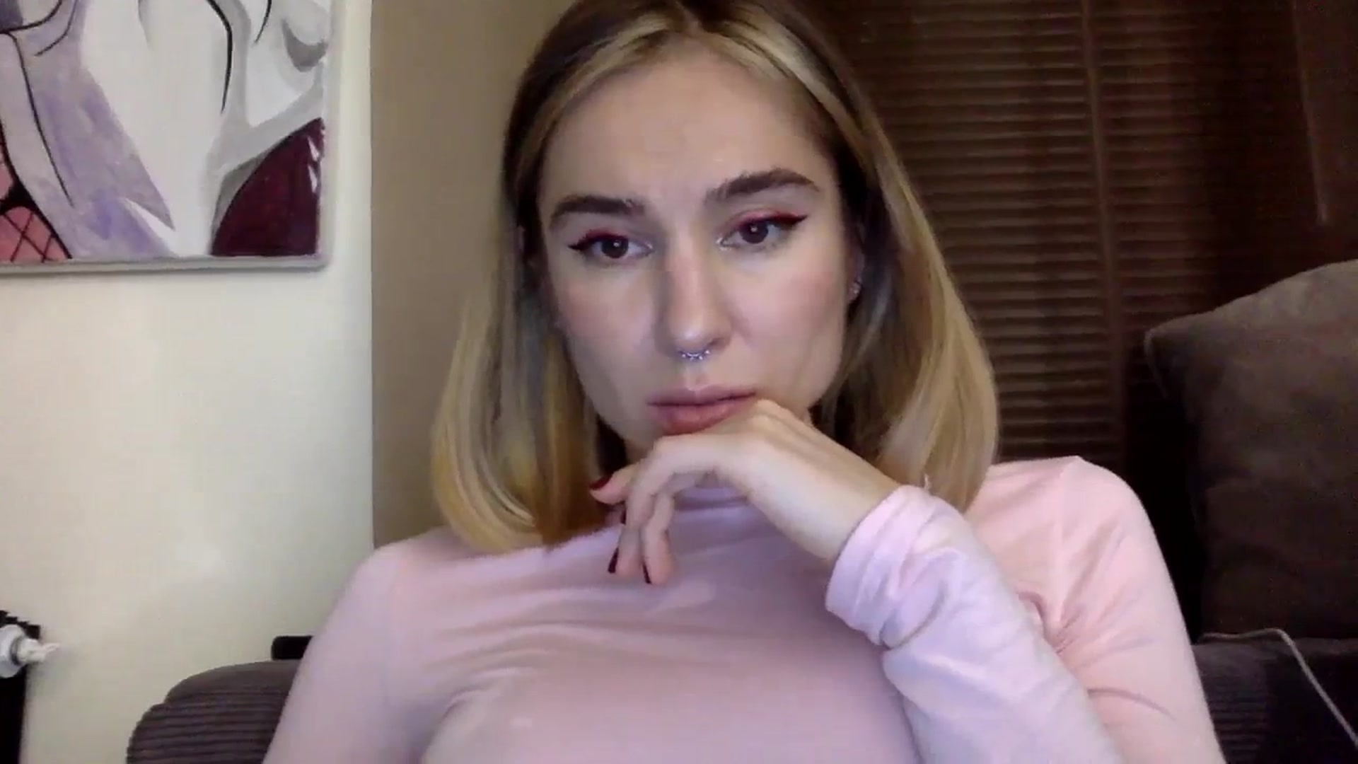 Gallery image thumbnail from EgoisticKitty's myfreecams stream on, 12/19/2023, 15:38 image 12 of 20