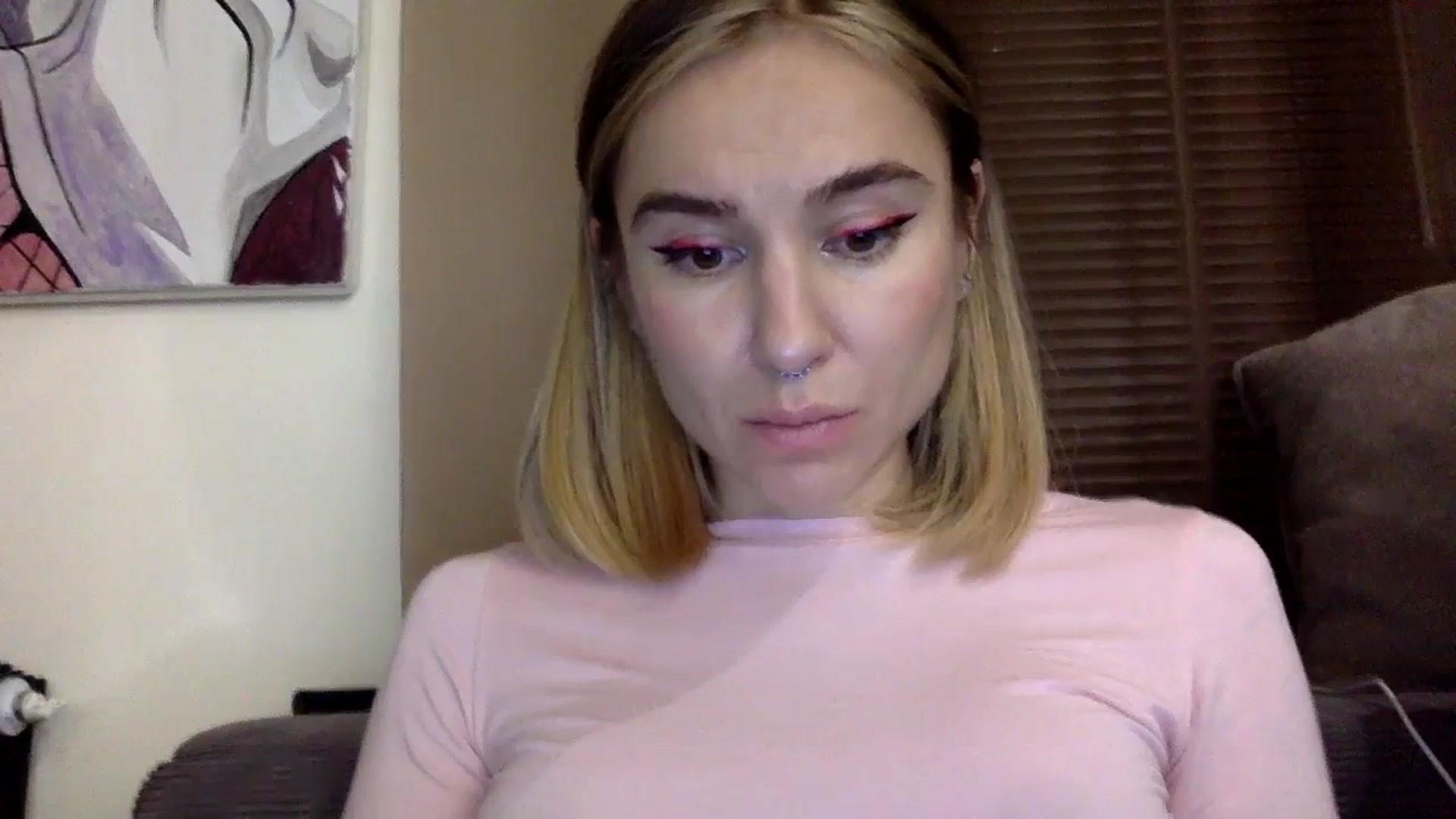 Gallery image thumbnail from EgoisticKitty's myfreecams stream on, 12/19/2023, 15:38 image 7 of 20