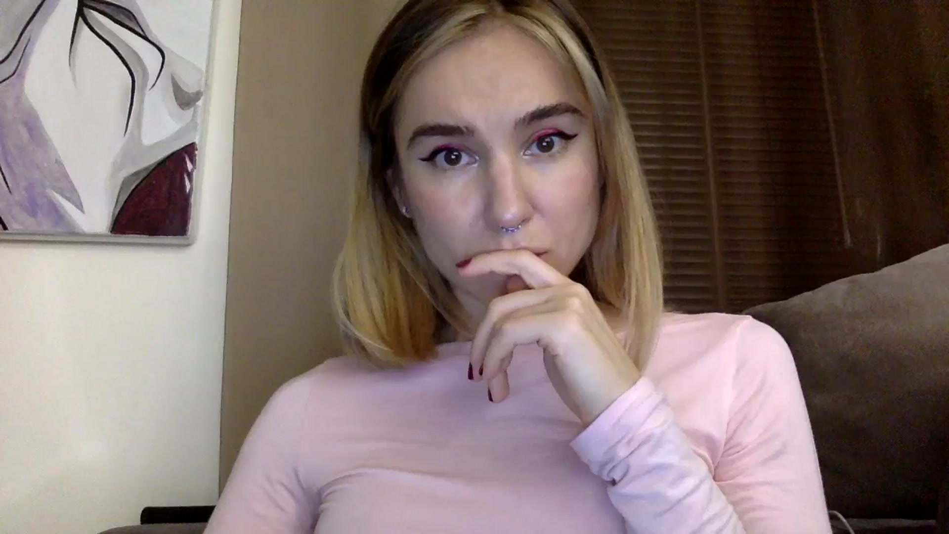 Gallery image thumbnail from EgoisticKitty's myfreecams stream on, 12/19/2023, 15:38 image 14 of 20