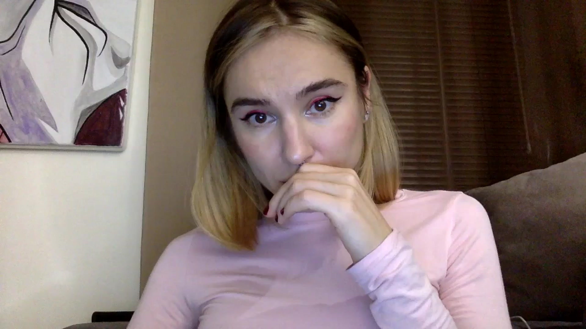 Gallery image thumbnail from EgoisticKitty's myfreecams stream on, 12/19/2023, 15:38 image 15 of 20