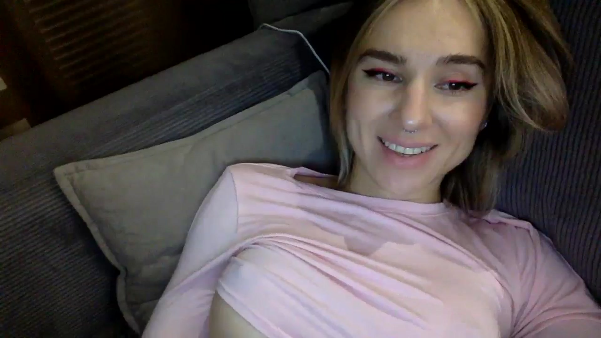 Gallery image thumbnail from EgoisticKitty's myfreecams stream on, 12/19/2023, 17:07 image 9 of 20