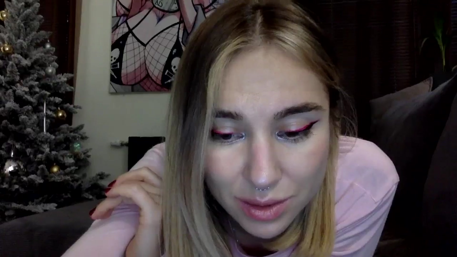 Gallery image thumbnail from EgoisticKitty's myfreecams stream on, 12/20/2023, 13:07 image 15 of 20