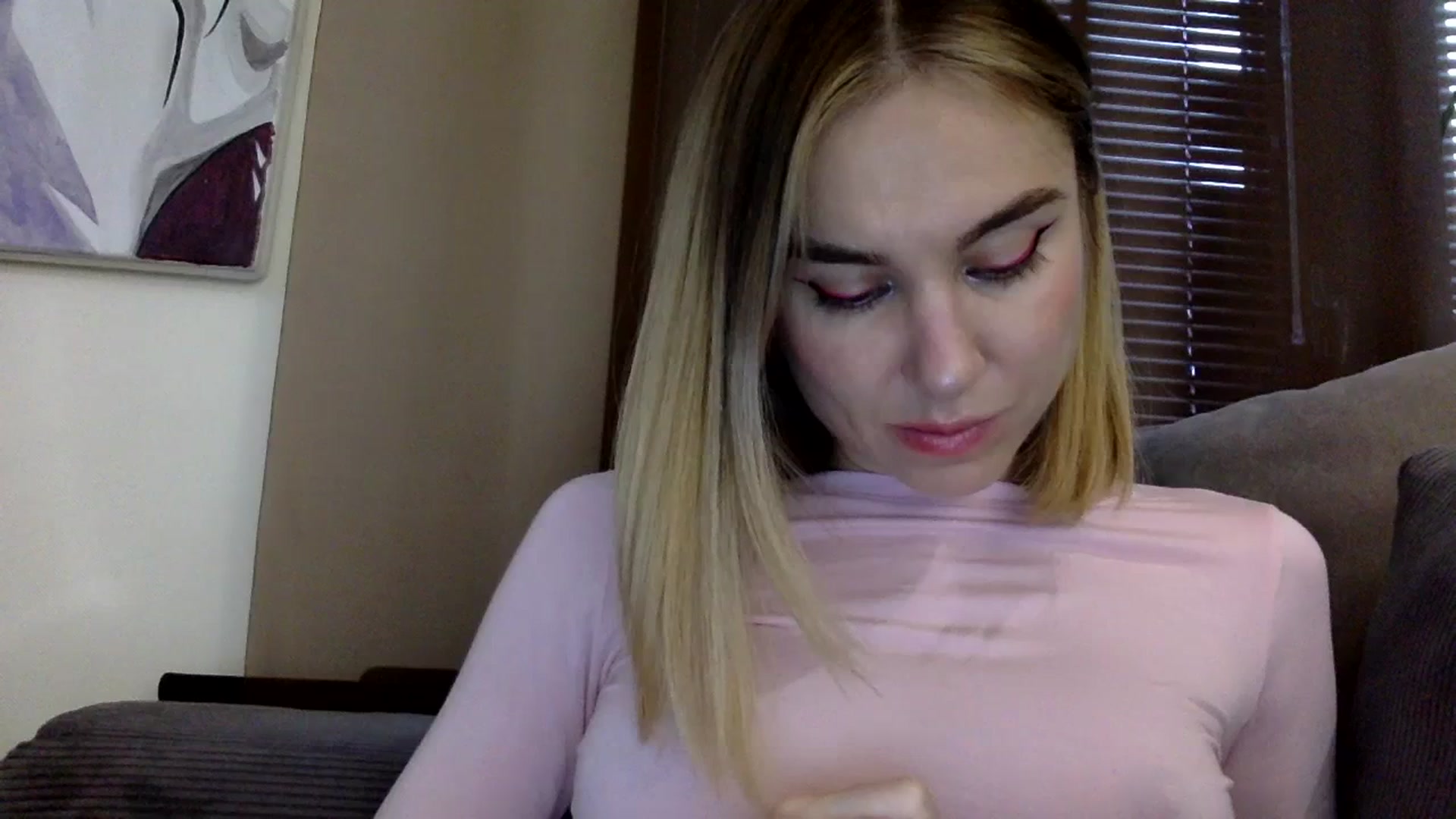 Gallery image thumbnail from EgoisticKitty's myfreecams stream on, 12/20/2023, 13:07 image 6 of 20