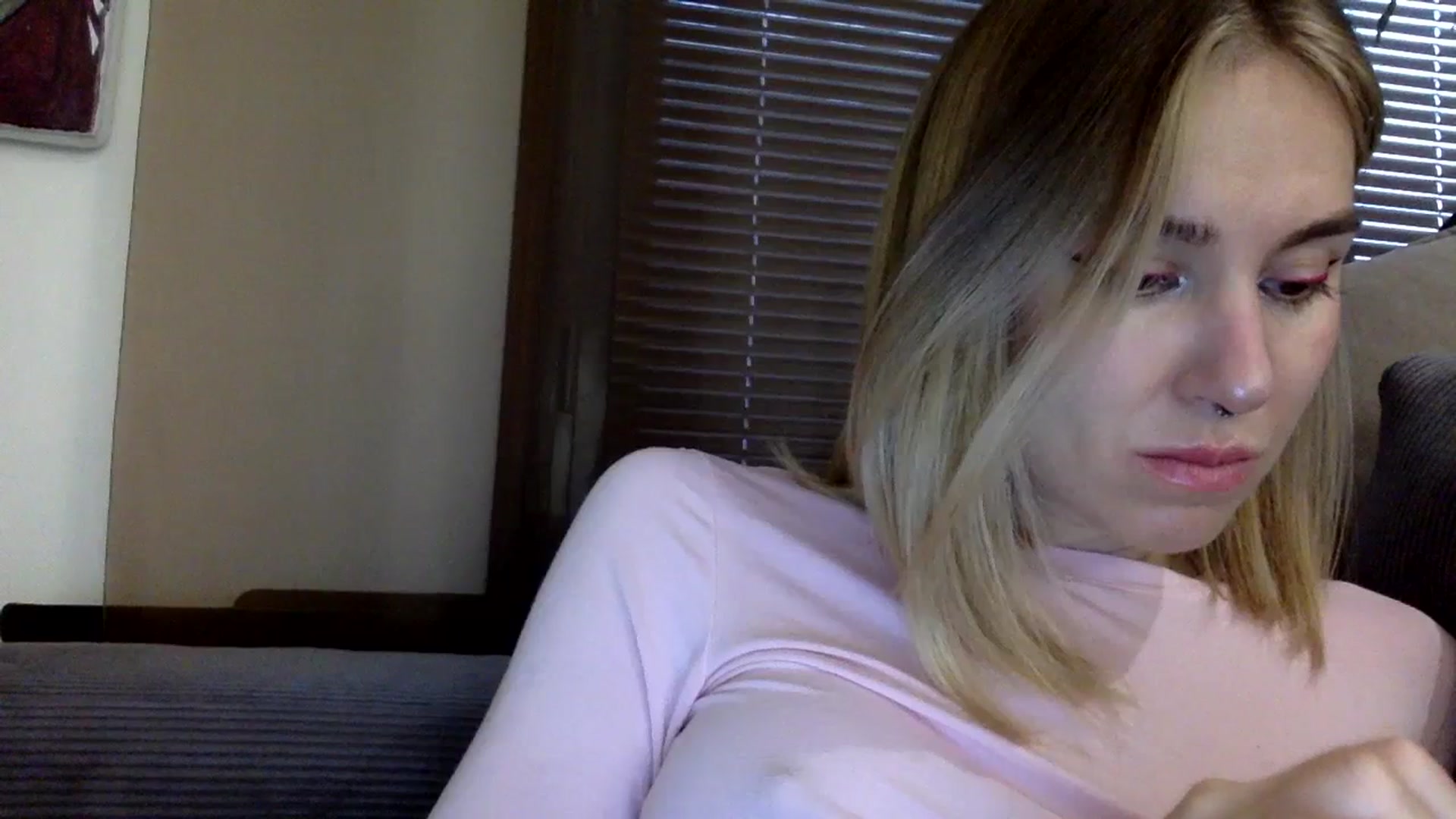 Gallery image thumbnail from EgoisticKitty's myfreecams stream on, 12/20/2023, 13:07 image 9 of 20