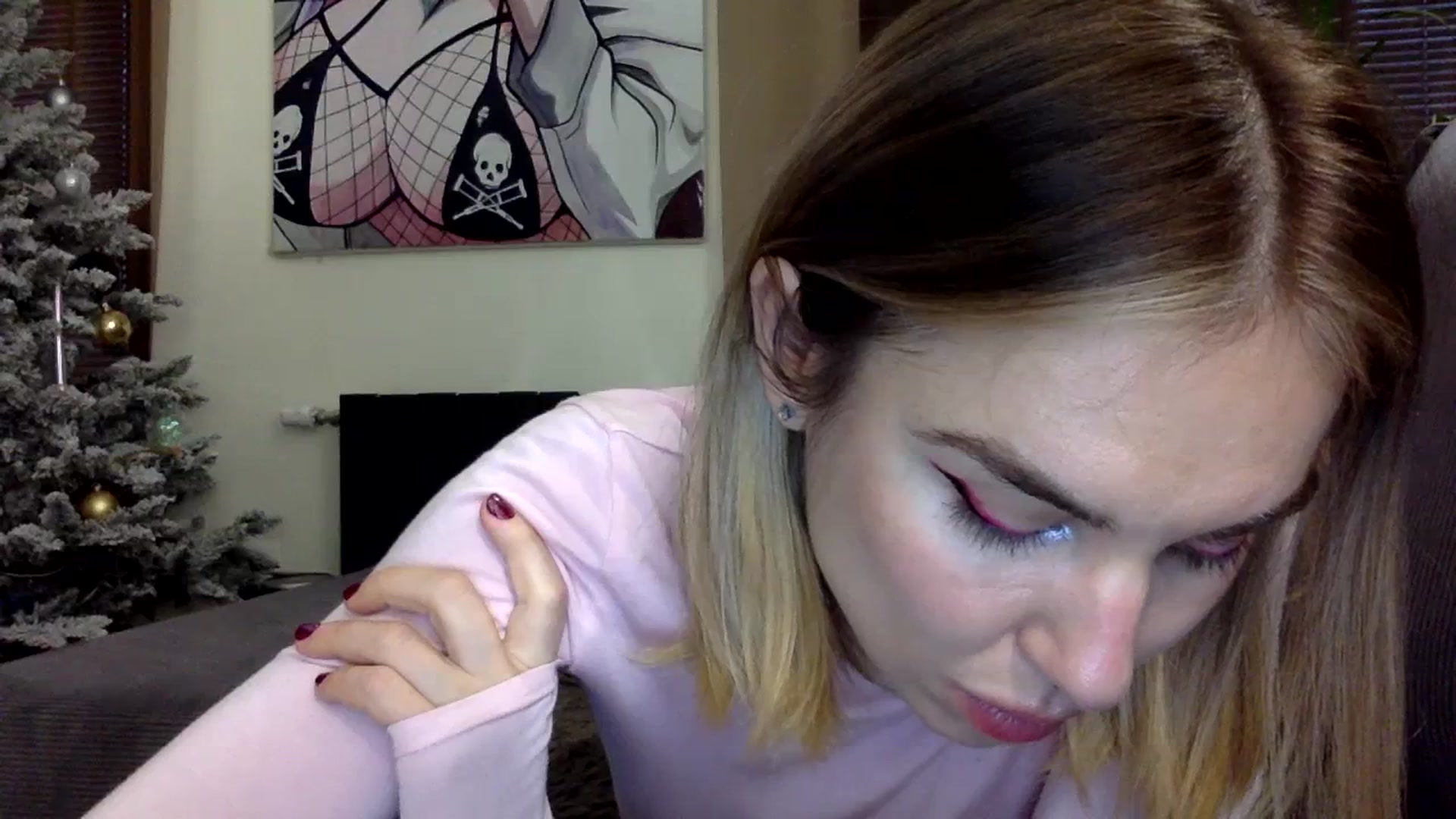 Gallery image thumbnail from EgoisticKitty's myfreecams stream on, 12/20/2023, 13:07 image 10 of 20