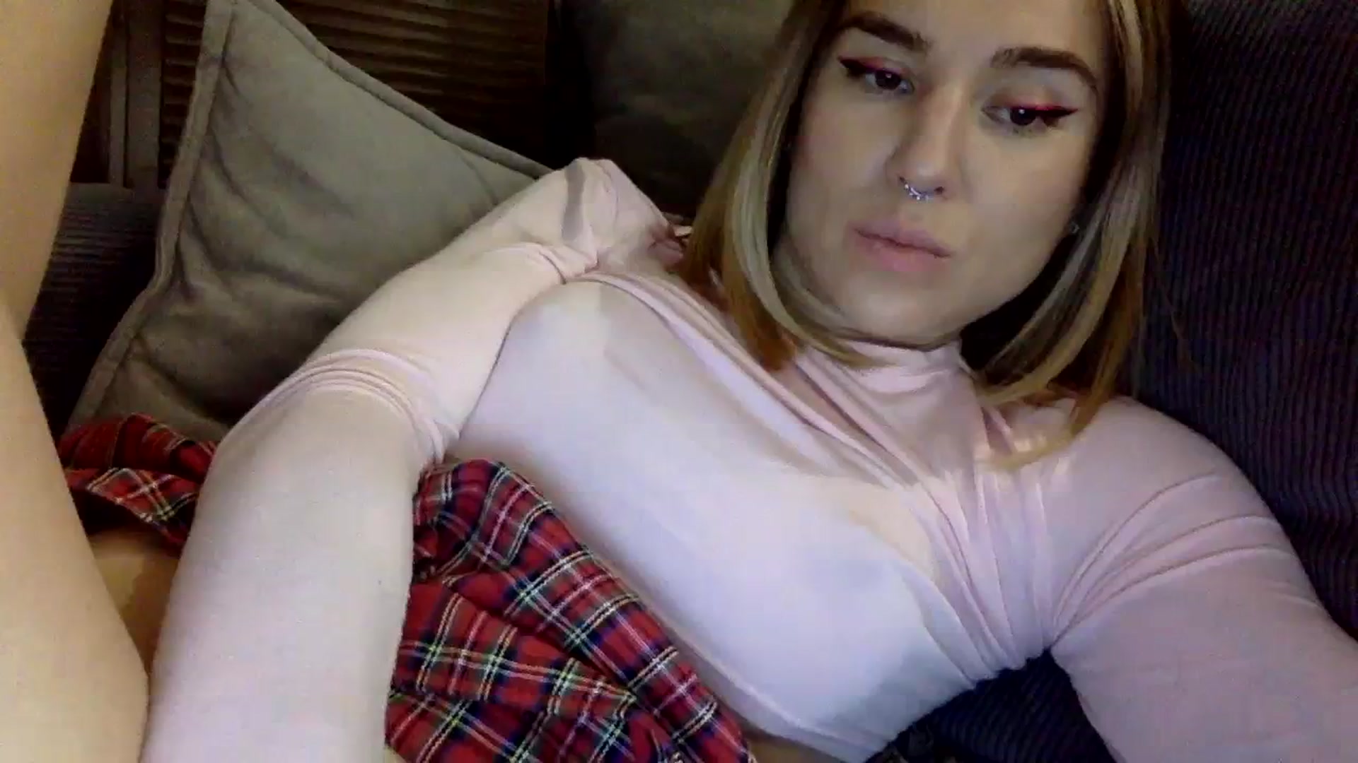 Gallery image thumbnail from EgoisticKitty's myfreecams stream on, 12/20/2023, 17:56 image 18 of 20