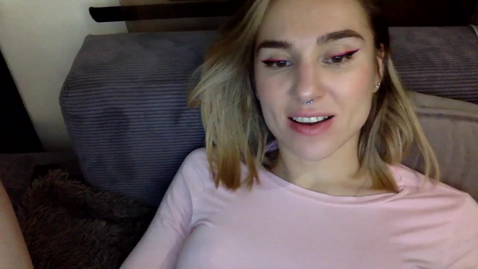 Gallery image thumbnail from EgoisticKitty's myfreecams stream on, 12/20/2023, 20:27 image 8 of 20